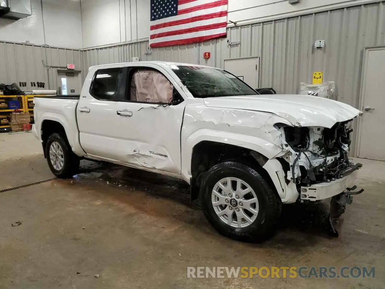 4 Photograph of a damaged car 3TMLB5JN6RM051804 TOYOTA TACOMA 2024