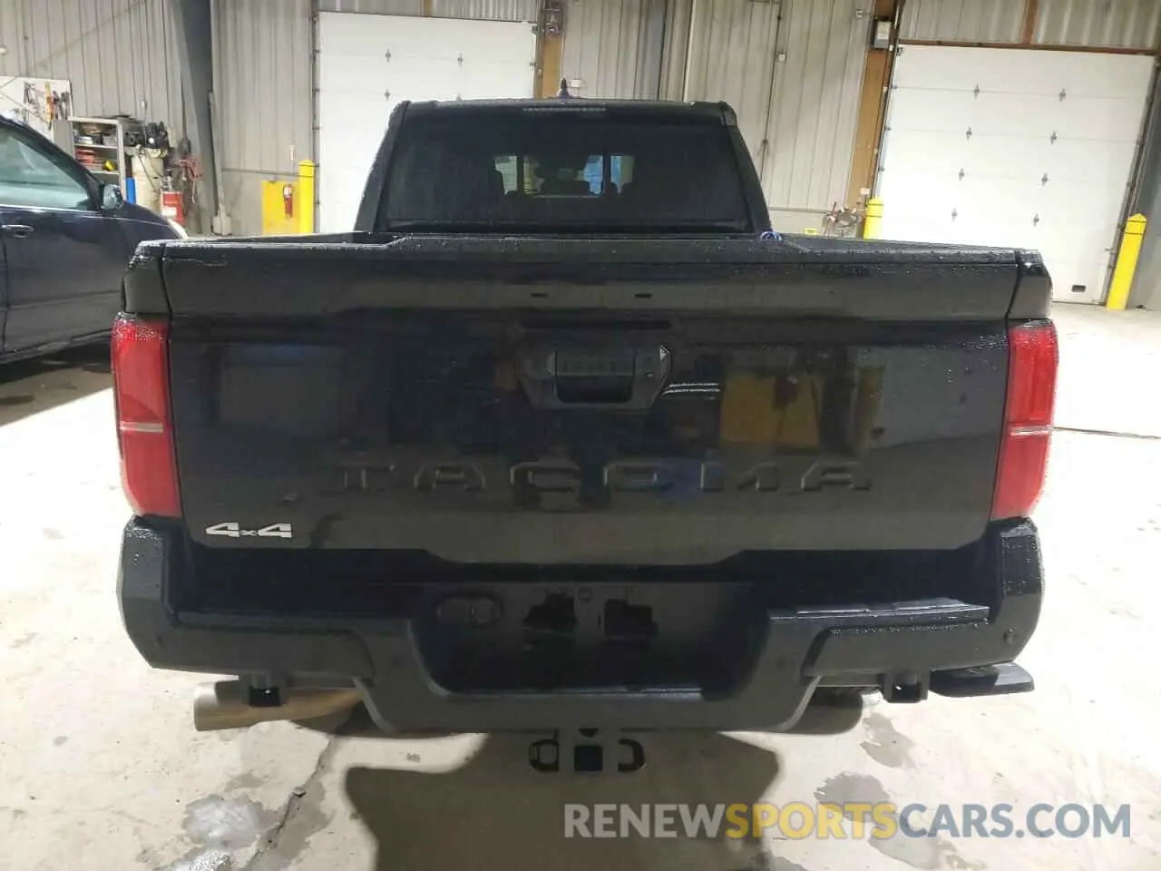 6 Photograph of a damaged car 3TMLB5JN6RM057781 TOYOTA TACOMA 2024
