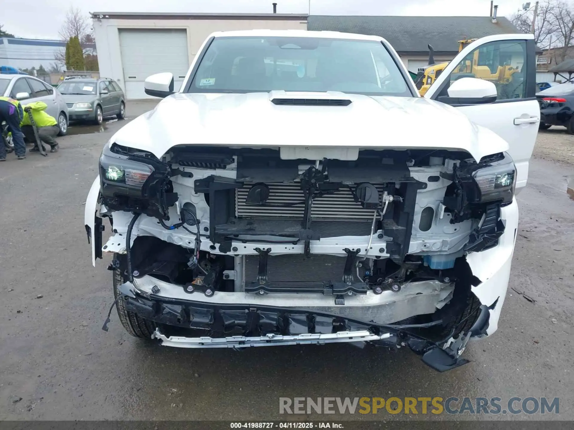 6 Photograph of a damaged car 3TMLB5JN6RM068697 TOYOTA TACOMA 2024