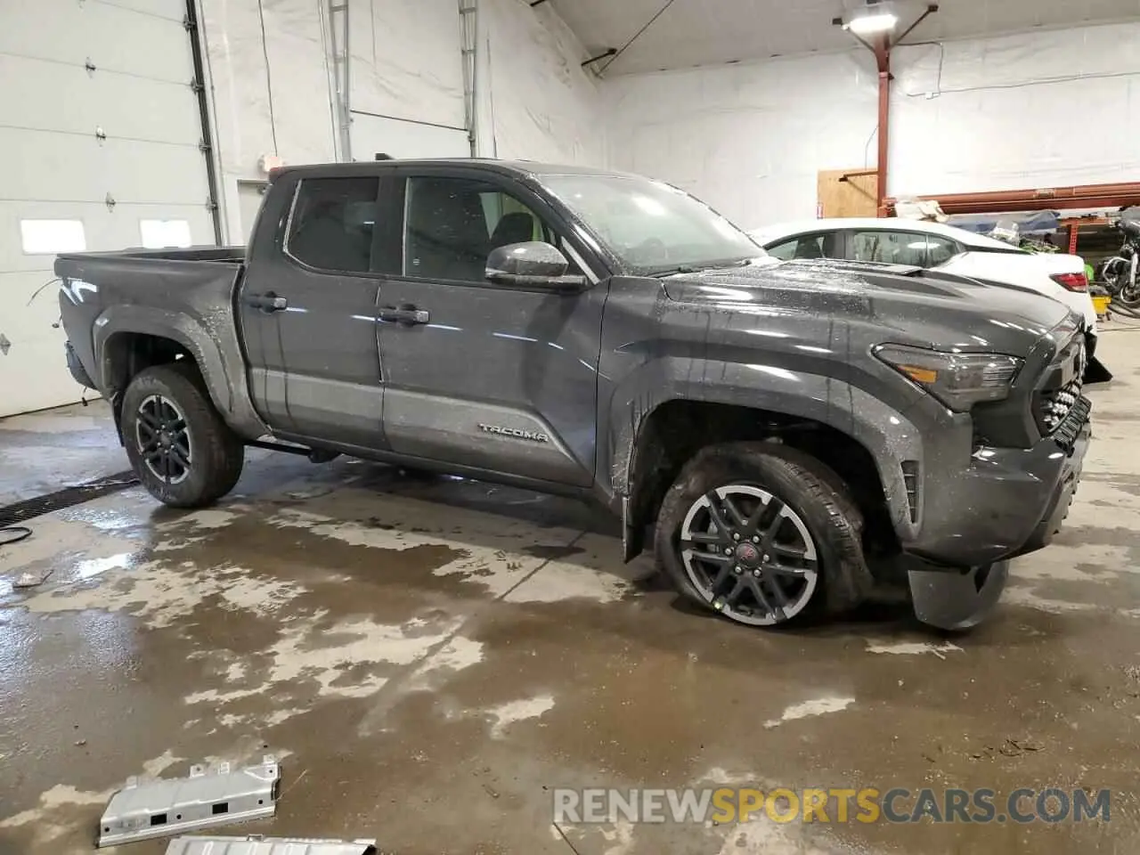 4 Photograph of a damaged car 3TMLB5JN6RM070515 TOYOTA TACOMA 2024