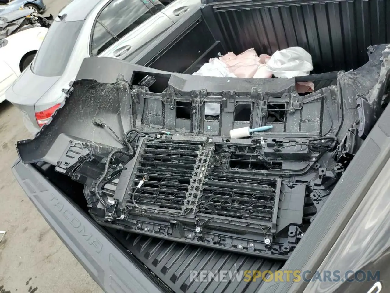 12 Photograph of a damaged car 3TMLB5JN7RM001512 TOYOTA TACOMA 2024