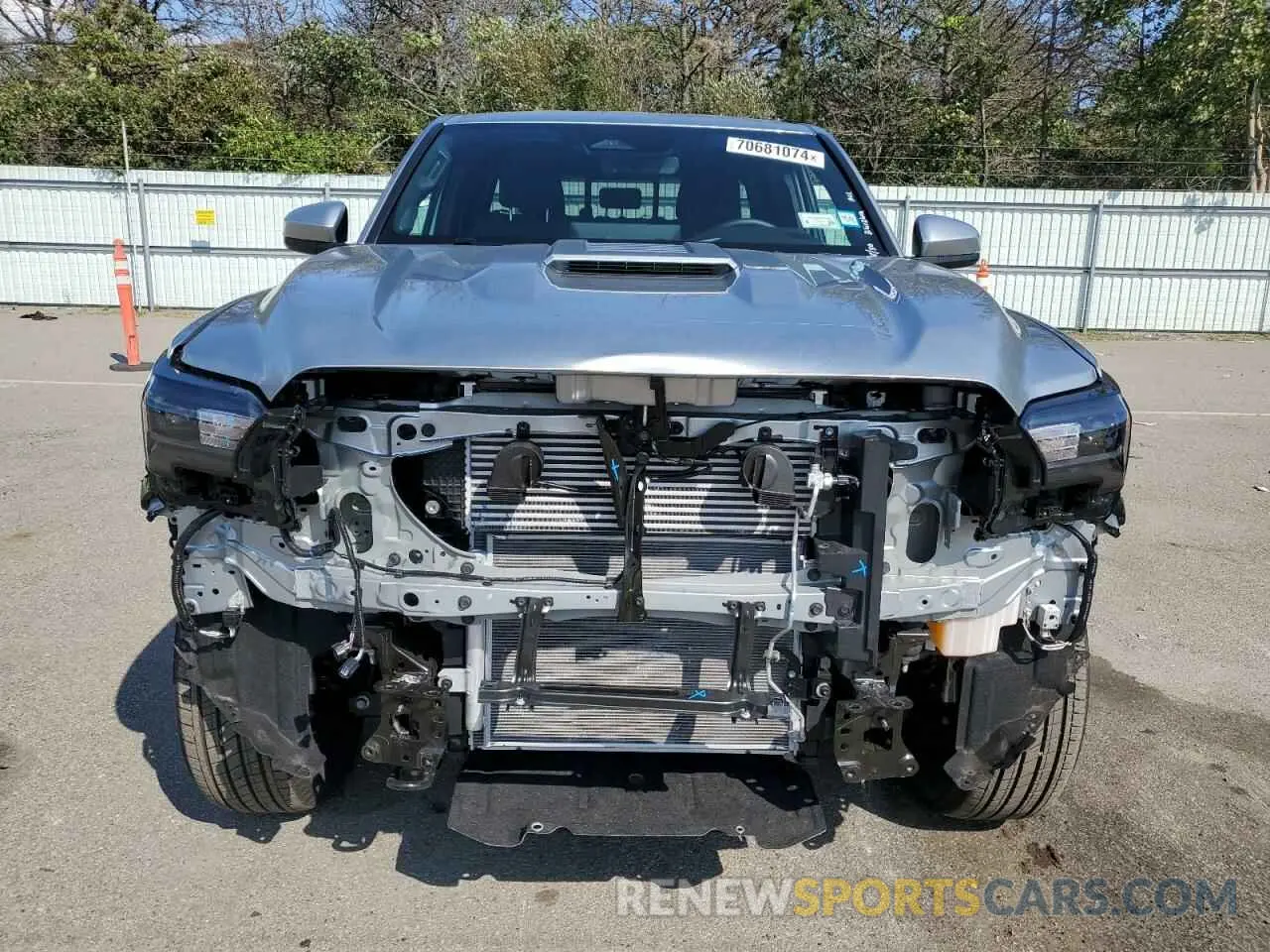 5 Photograph of a damaged car 3TMLB5JN7RM003065 TOYOTA TACOMA 2024