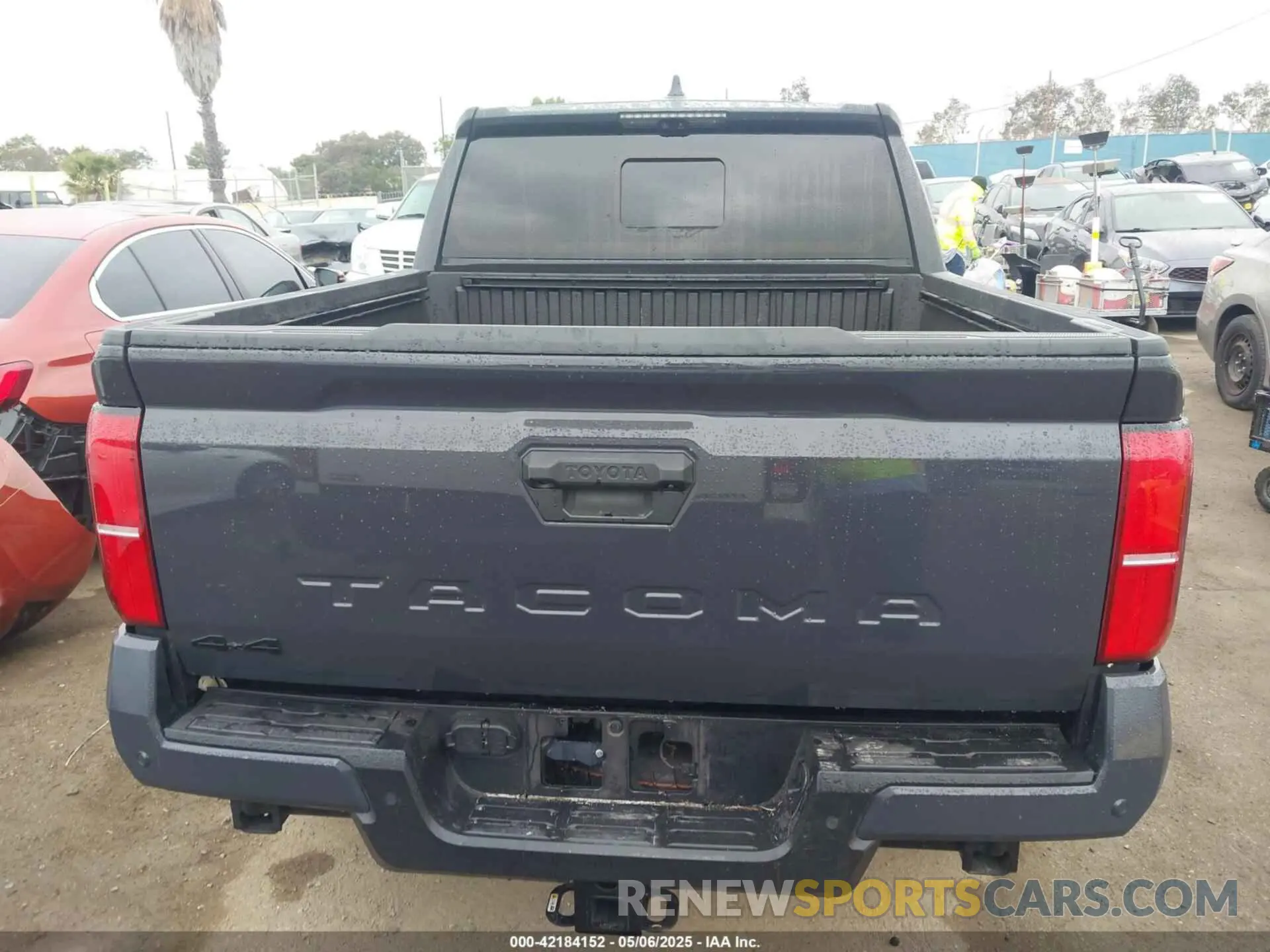 17 Photograph of a damaged car 3TMLB5JN7RM035613 TOYOTA TACOMA 2024