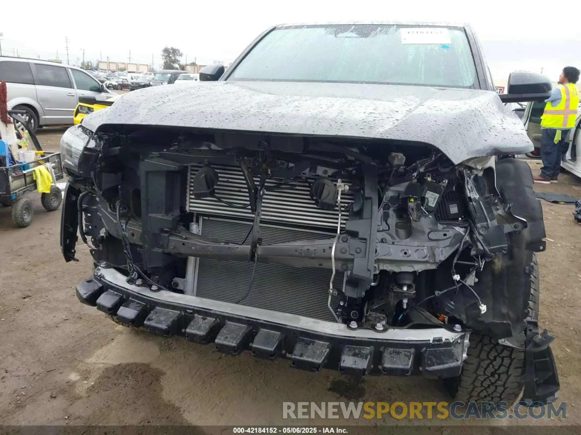 6 Photograph of a damaged car 3TMLB5JN7RM035613 TOYOTA TACOMA 2024