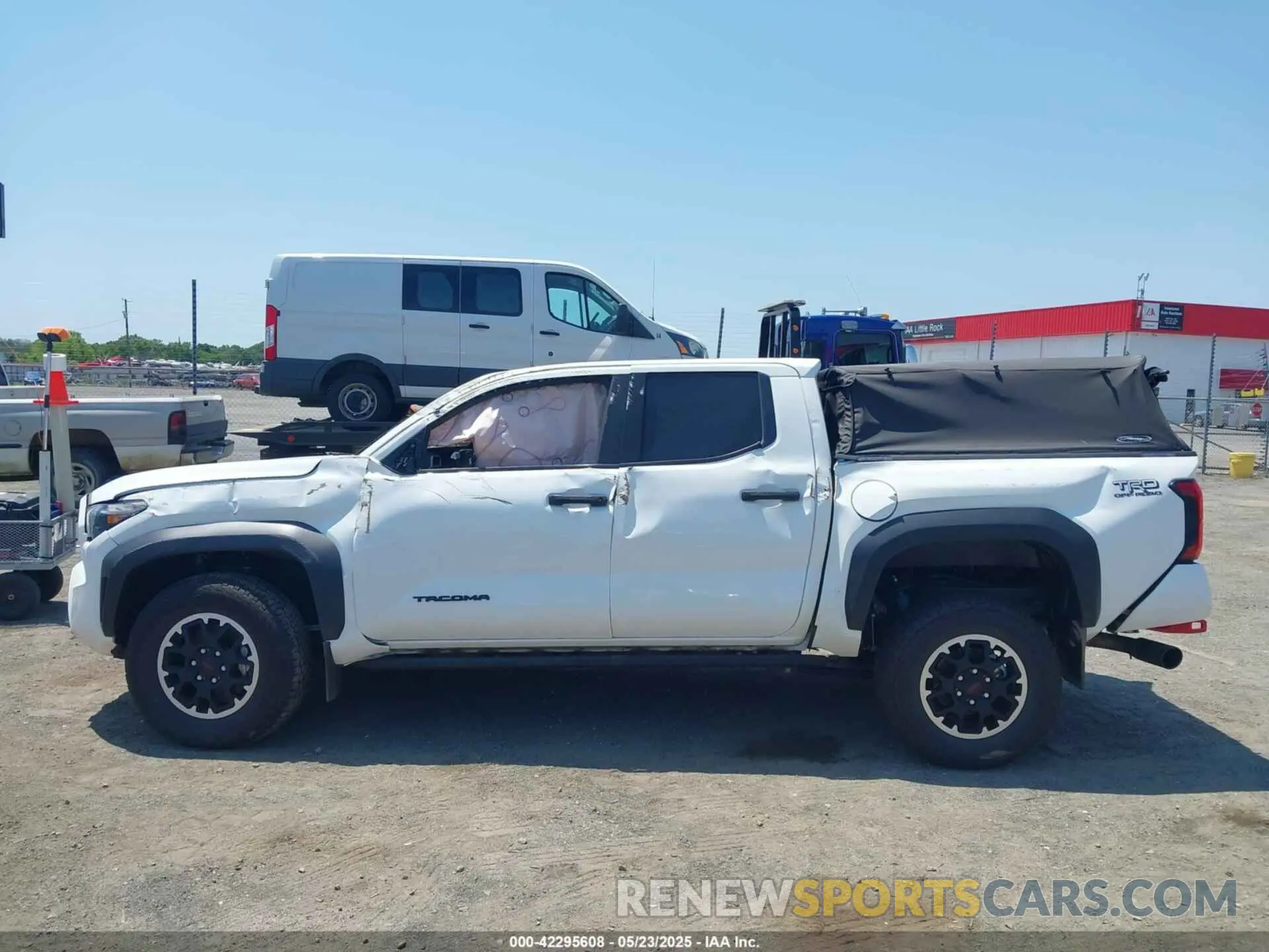14 Photograph of a damaged car 3TMLB5JN7RM041251 TOYOTA TACOMA 2024