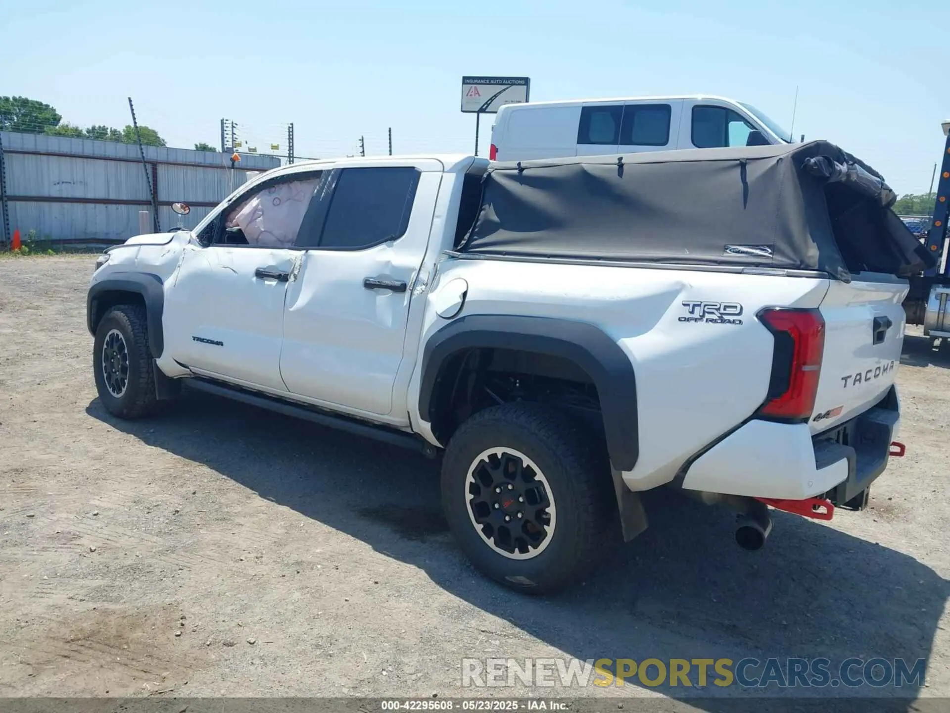 3 Photograph of a damaged car 3TMLB5JN7RM041251 TOYOTA TACOMA 2024