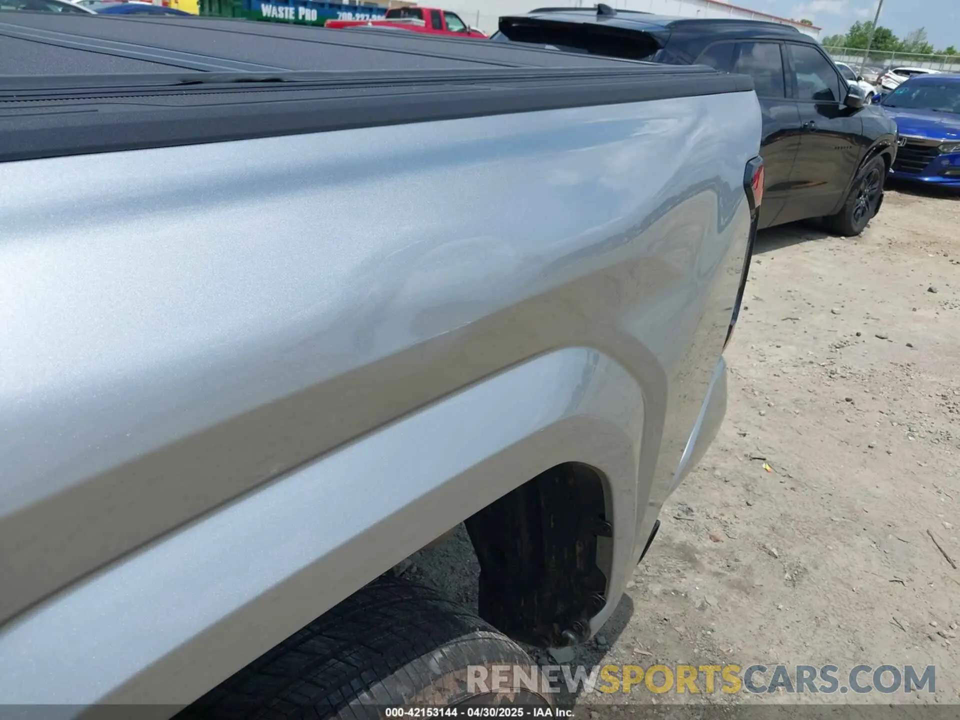 17 Photograph of a damaged car 3TMLB5JN8RM017959 TOYOTA TACOMA 2024