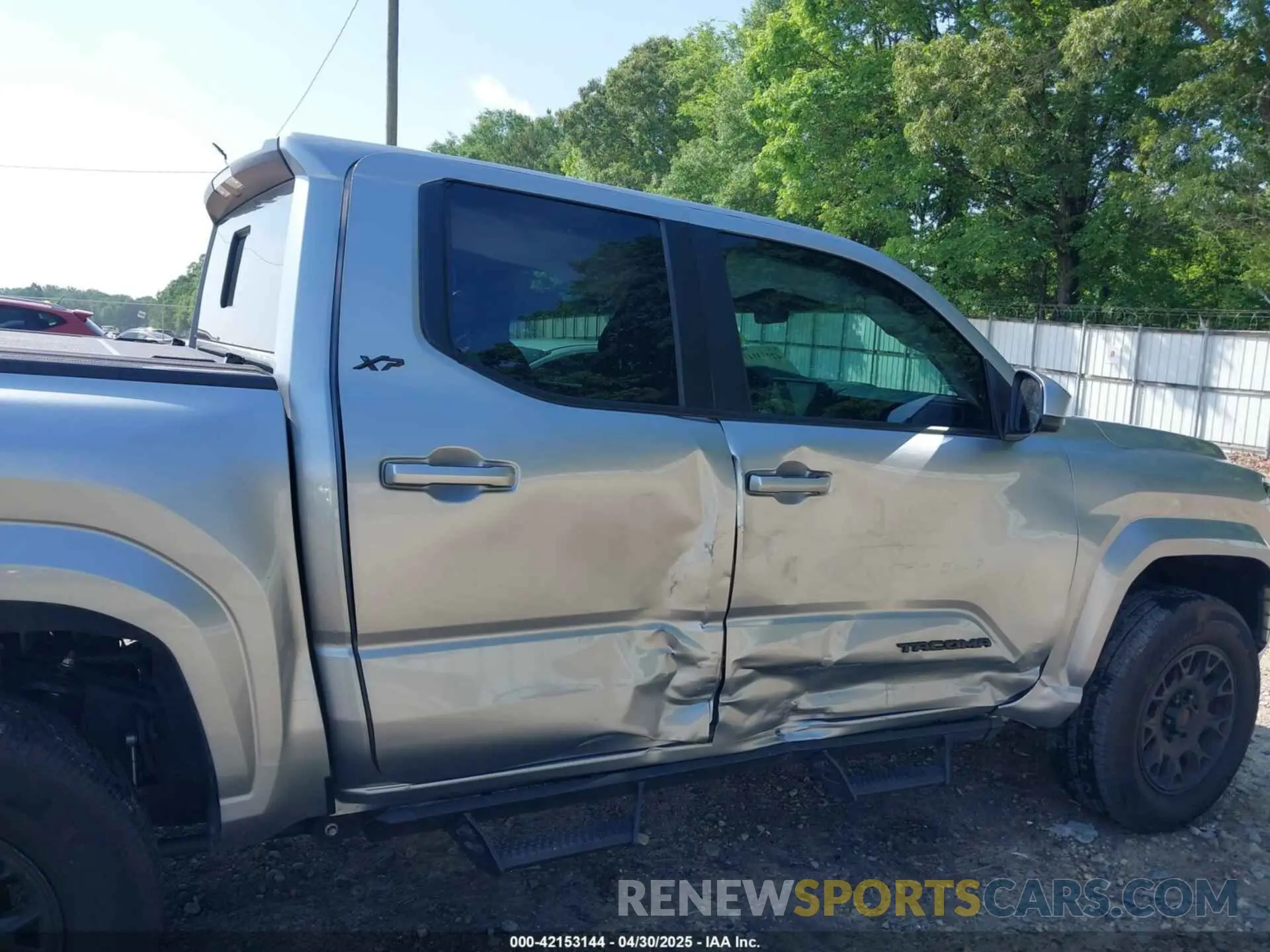 6 Photograph of a damaged car 3TMLB5JN8RM017959 TOYOTA TACOMA 2024
