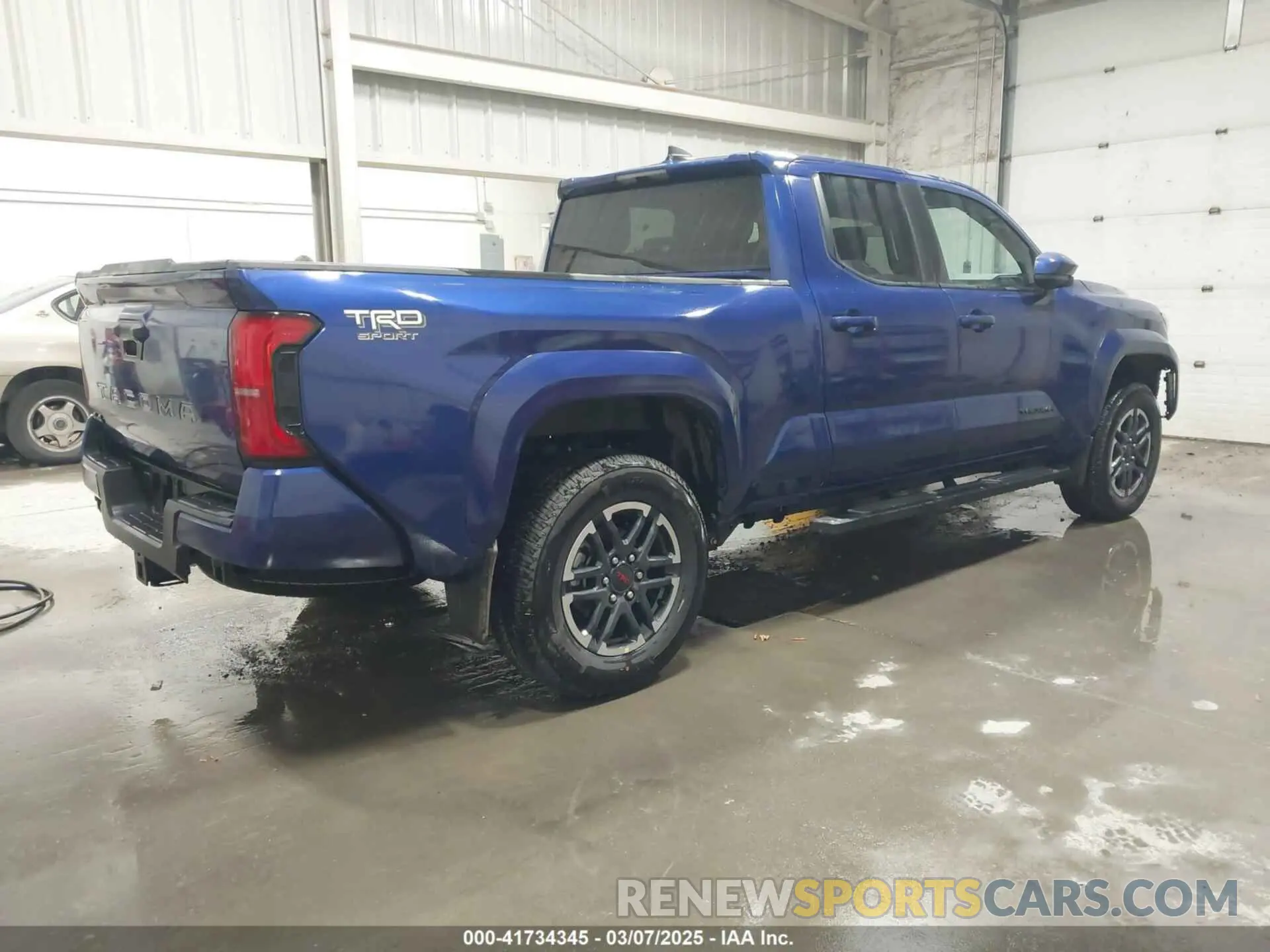 4 Photograph of a damaged car 3TMLB5JN8RM040464 TOYOTA TACOMA 2024