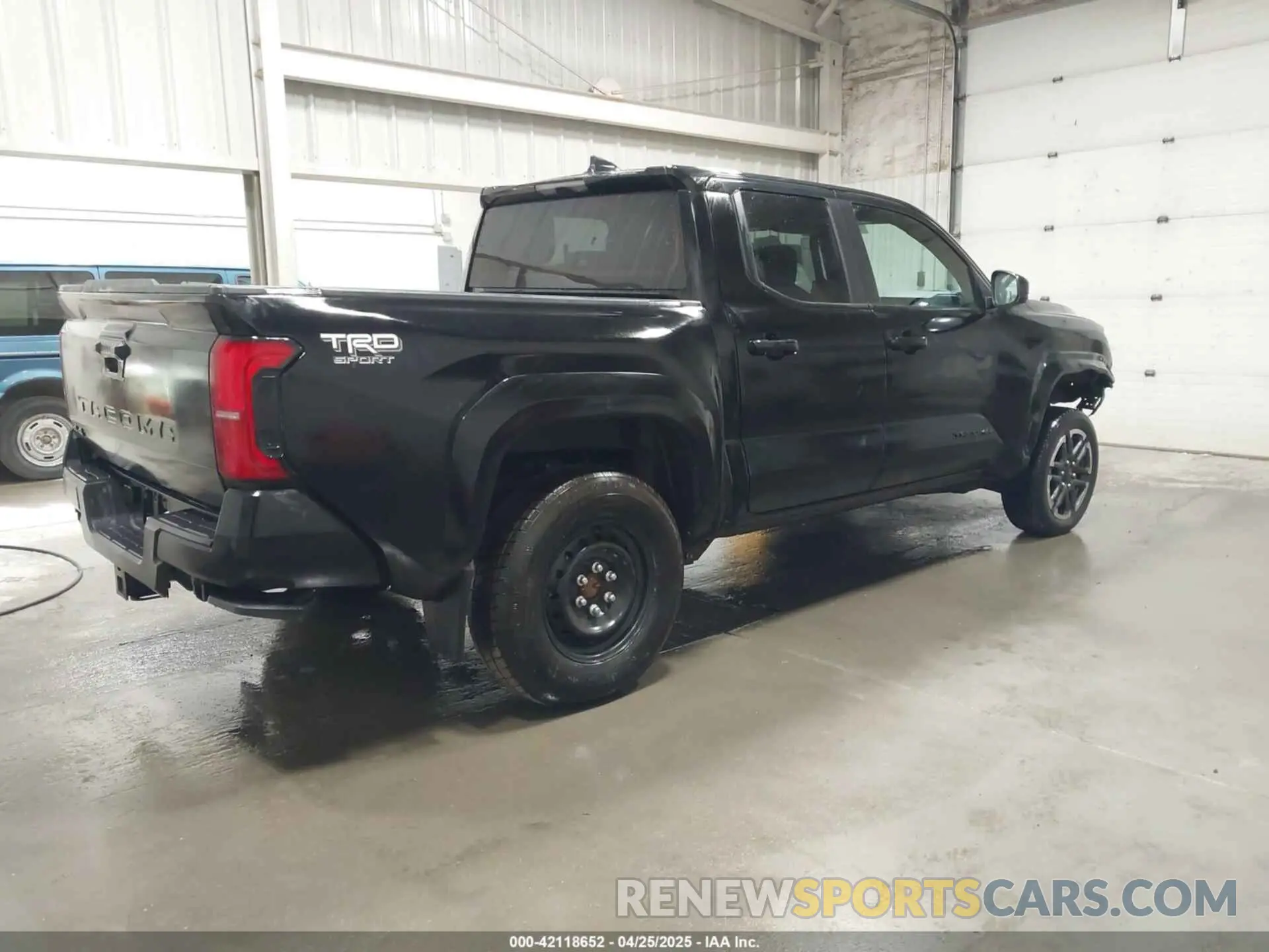 4 Photograph of a damaged car 3TMLB5JN8RM067325 TOYOTA TACOMA 2024
