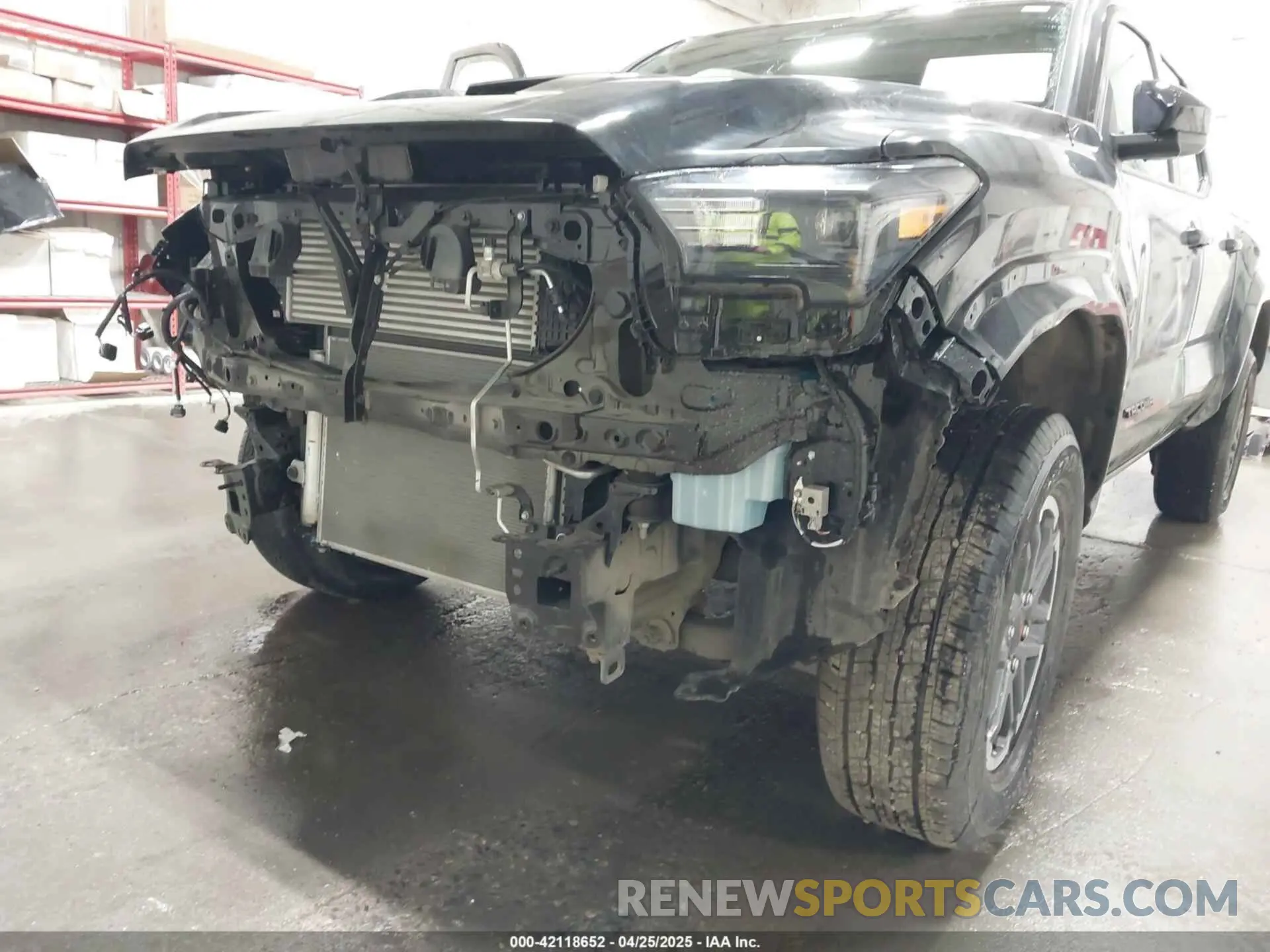 6 Photograph of a damaged car 3TMLB5JN8RM067325 TOYOTA TACOMA 2024