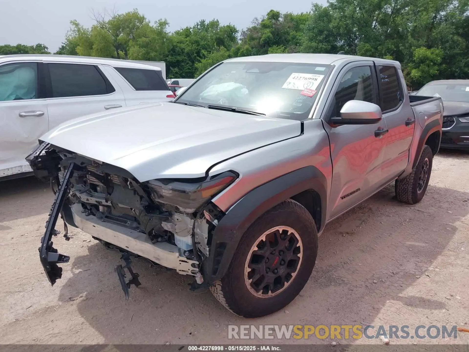 2 Photograph of a damaged car 3TMLB5JN9RM003004 TOYOTA TACOMA 2024
