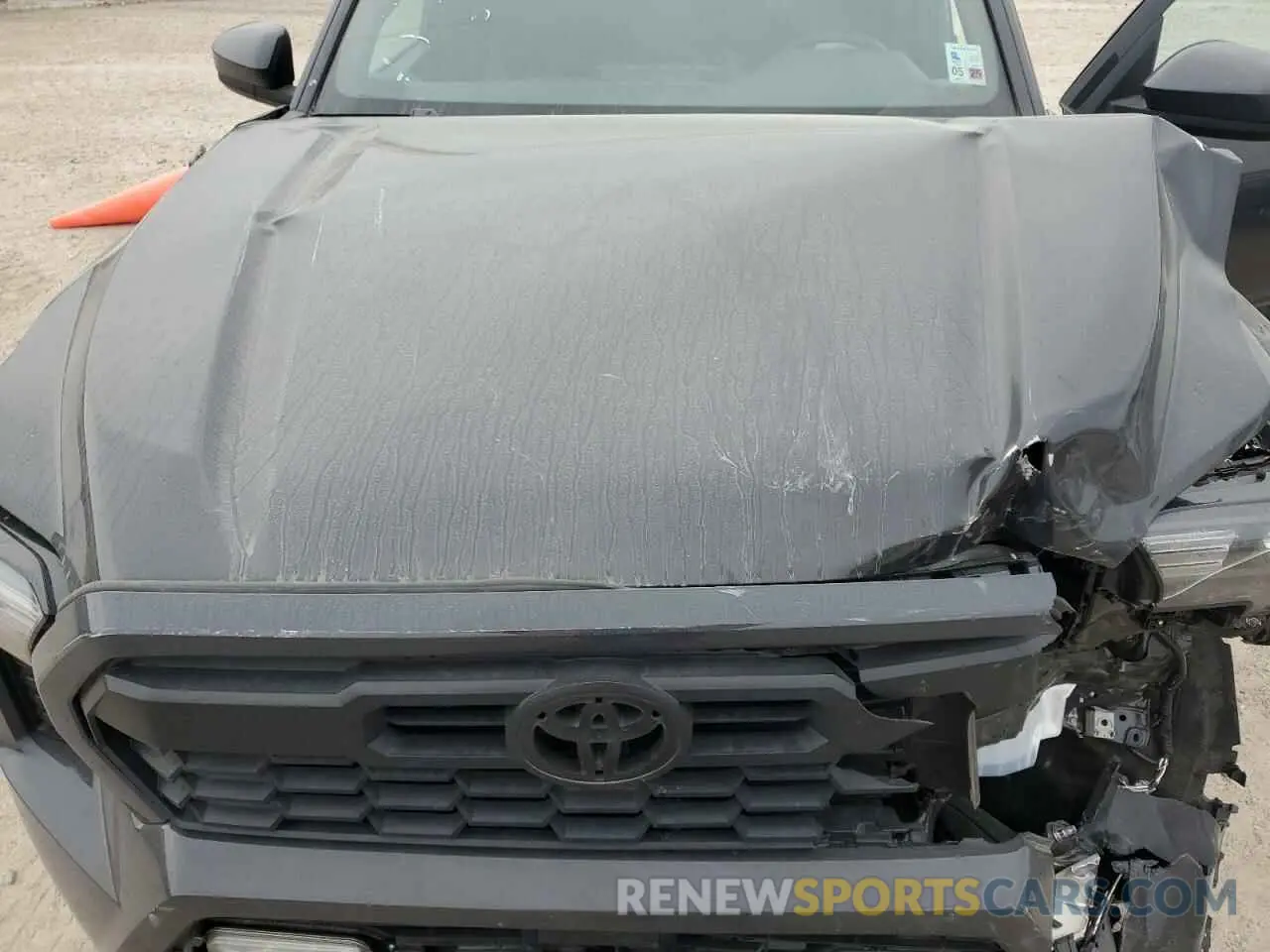 11 Photograph of a damaged car 3TMLB5JN9RM016030 TOYOTA TACOMA 2024
