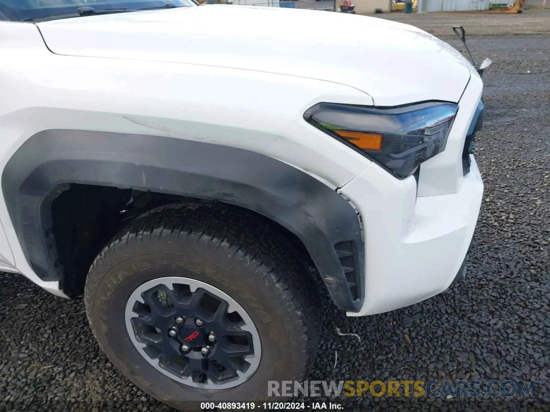 6 Photograph of a damaged car 3TMLB5JN9RM035256 TOYOTA TACOMA 2024