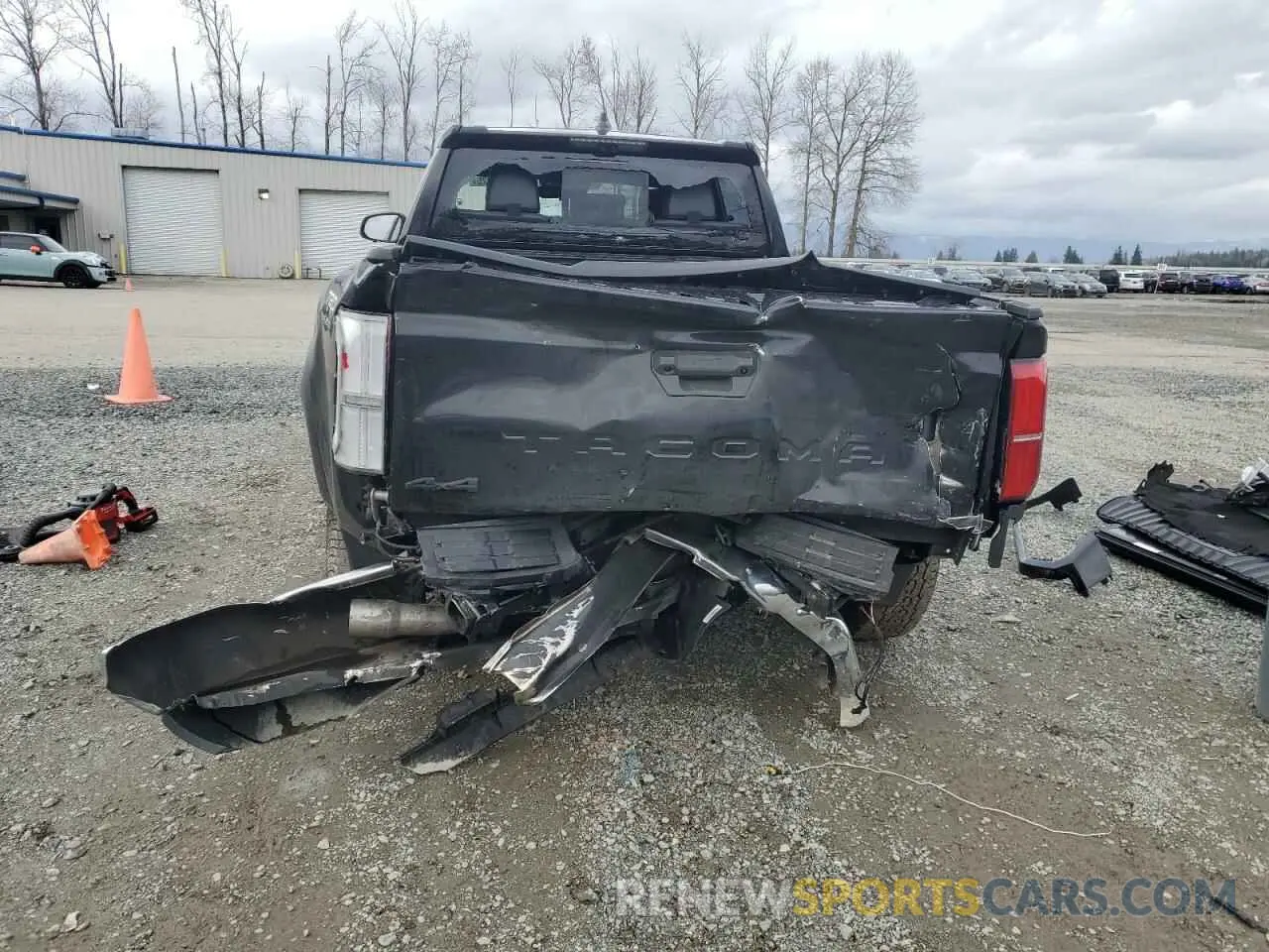6 Photograph of a damaged car 3TMLB5JN9RM060688 TOYOTA TACOMA 2024