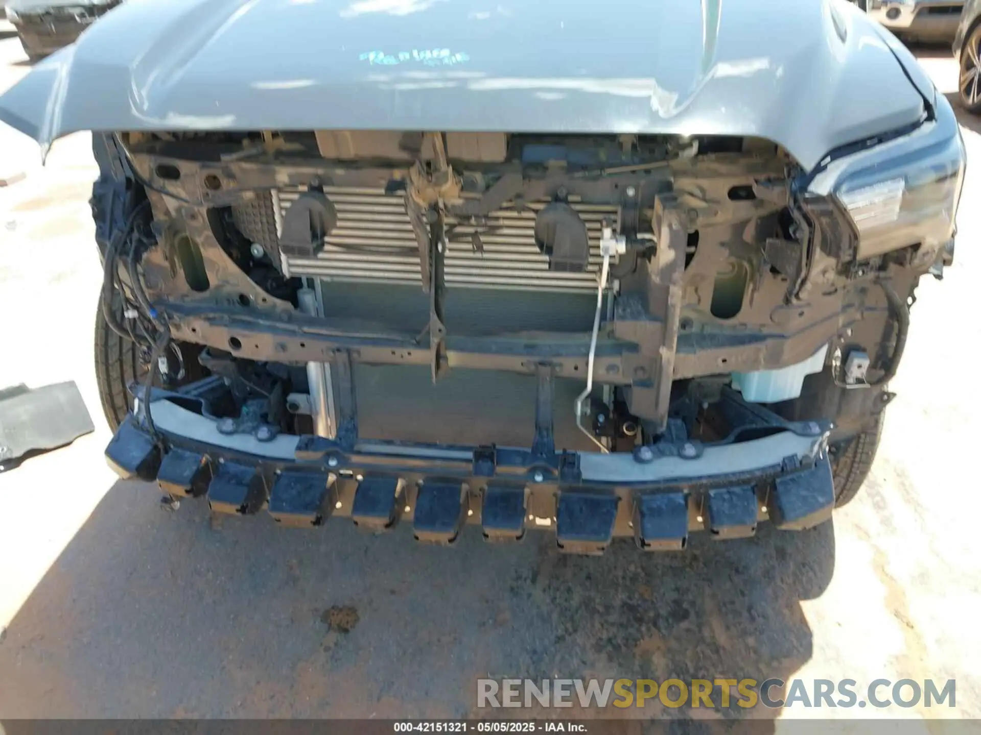 6 Photograph of a damaged car 3TMLB5JNXRM004629 TOYOTA TACOMA 2024