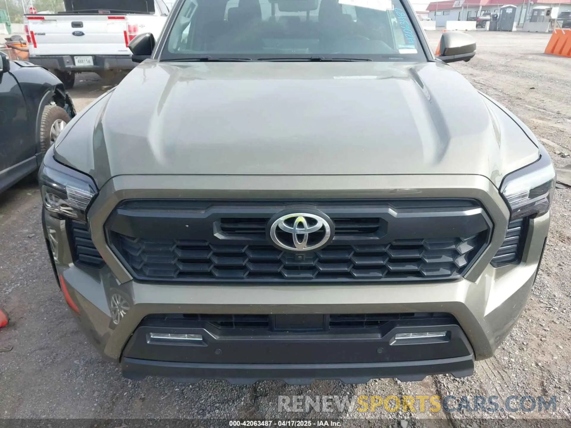 6 Photograph of a damaged car 3TMLB5JNXRM006834 TOYOTA TACOMA 2024