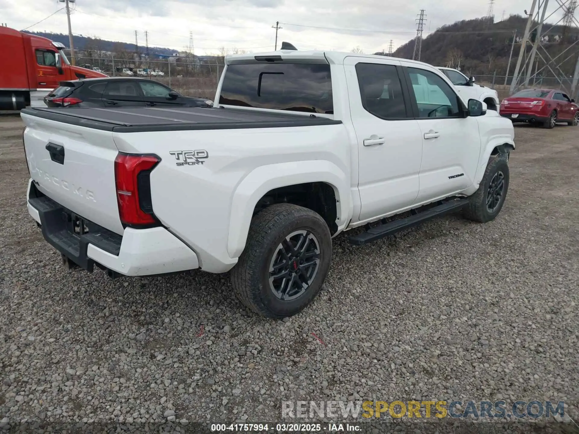 4 Photograph of a damaged car 3TMLB5JNXRM012374 TOYOTA TACOMA 2024
