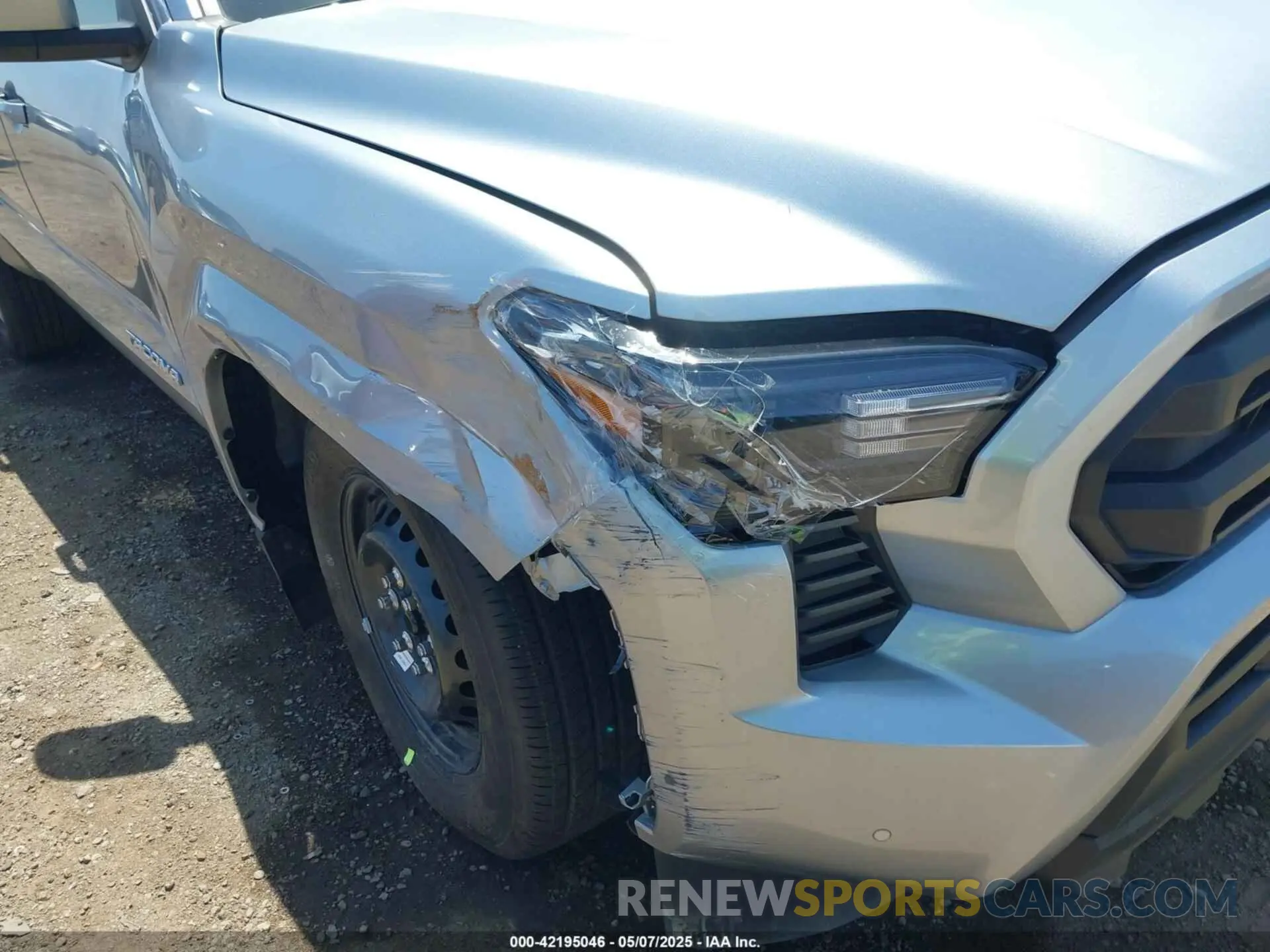6 Photograph of a damaged car 3TMLB5JNXRM012956 TOYOTA TACOMA 2024