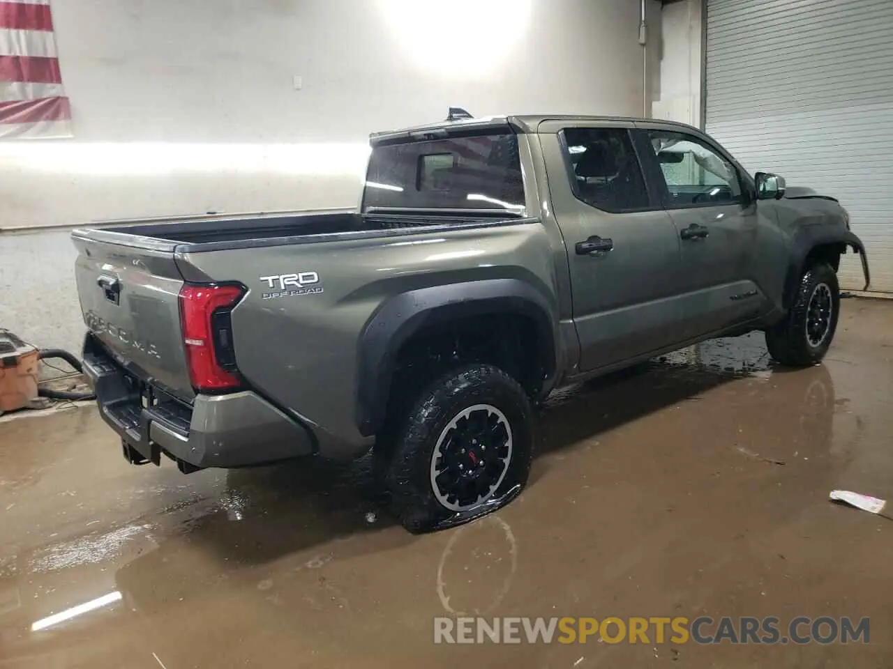 3 Photograph of a damaged car 3TMLB5JNXRM036139 TOYOTA TACOMA 2024