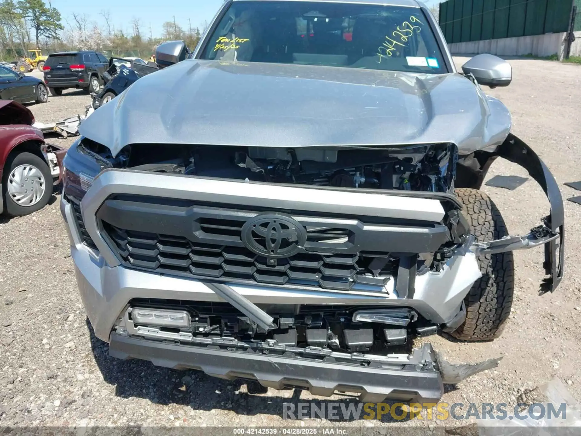 12 Photograph of a damaged car 3TMLB5JNXRM037873 TOYOTA TACOMA 2024