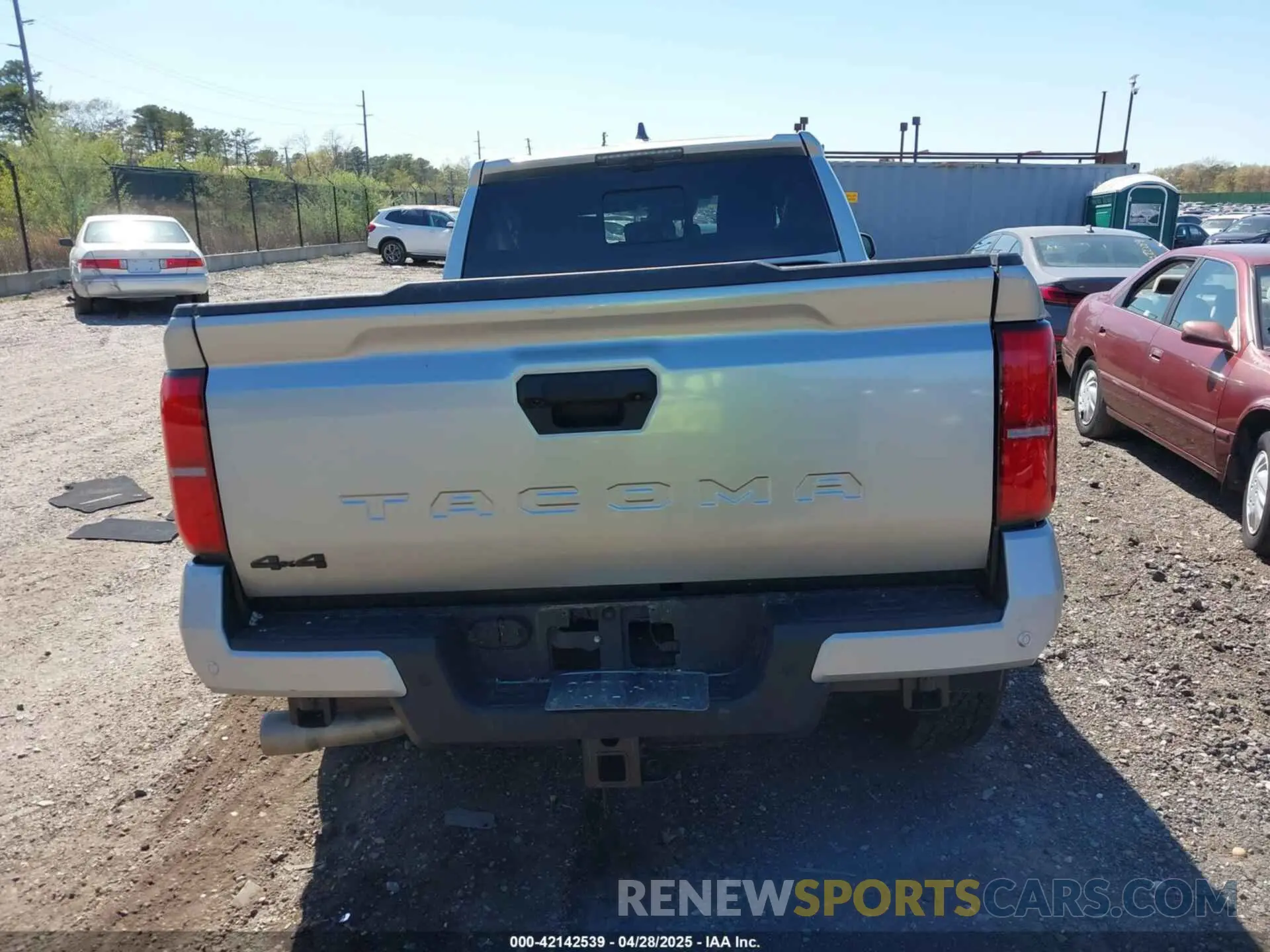 16 Photograph of a damaged car 3TMLB5JNXRM037873 TOYOTA TACOMA 2024