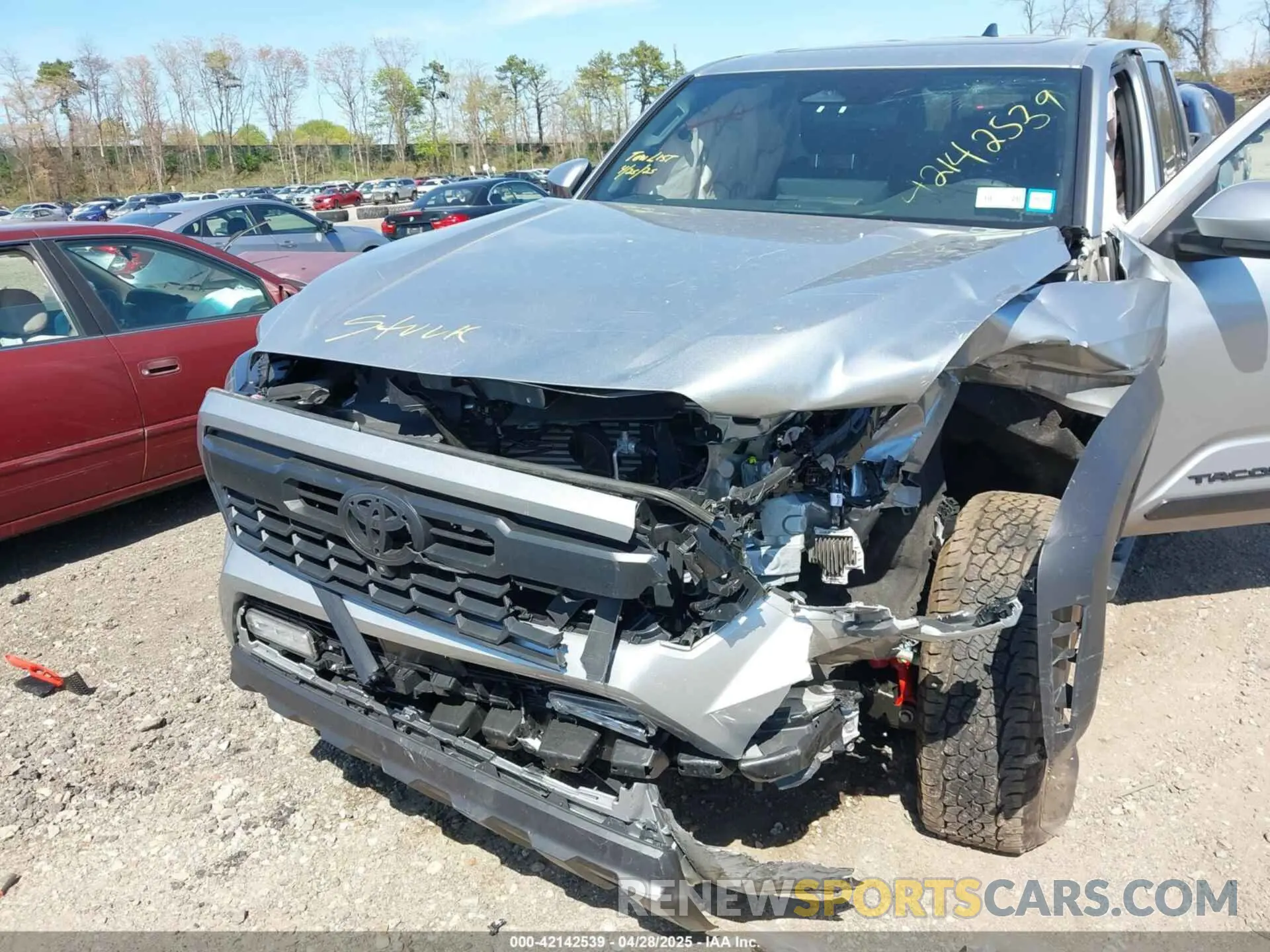 6 Photograph of a damaged car 3TMLB5JNXRM037873 TOYOTA TACOMA 2024