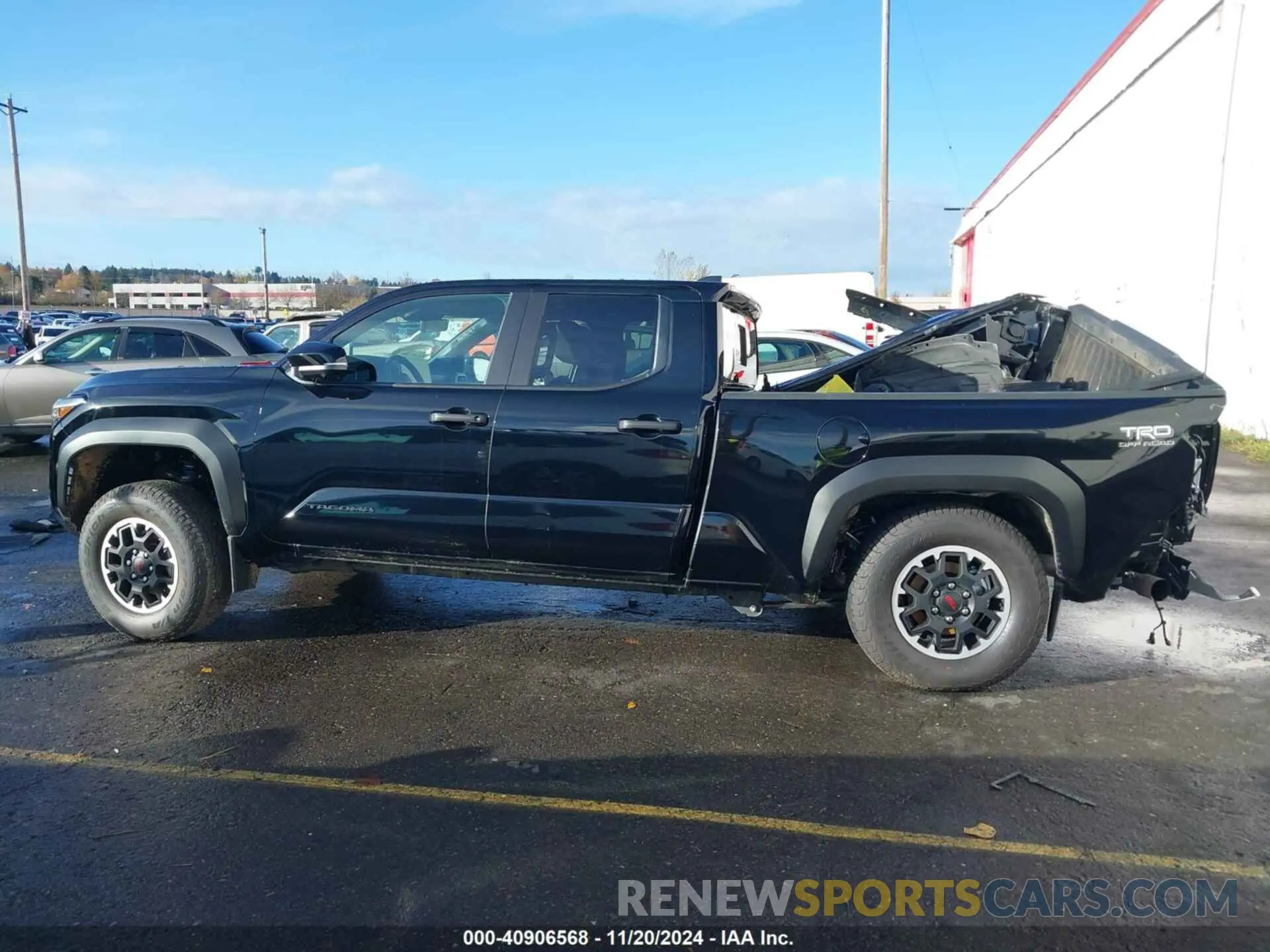 14 Photograph of a damaged car 3TMLB5JNXRM049327 TOYOTA TACOMA 2024
