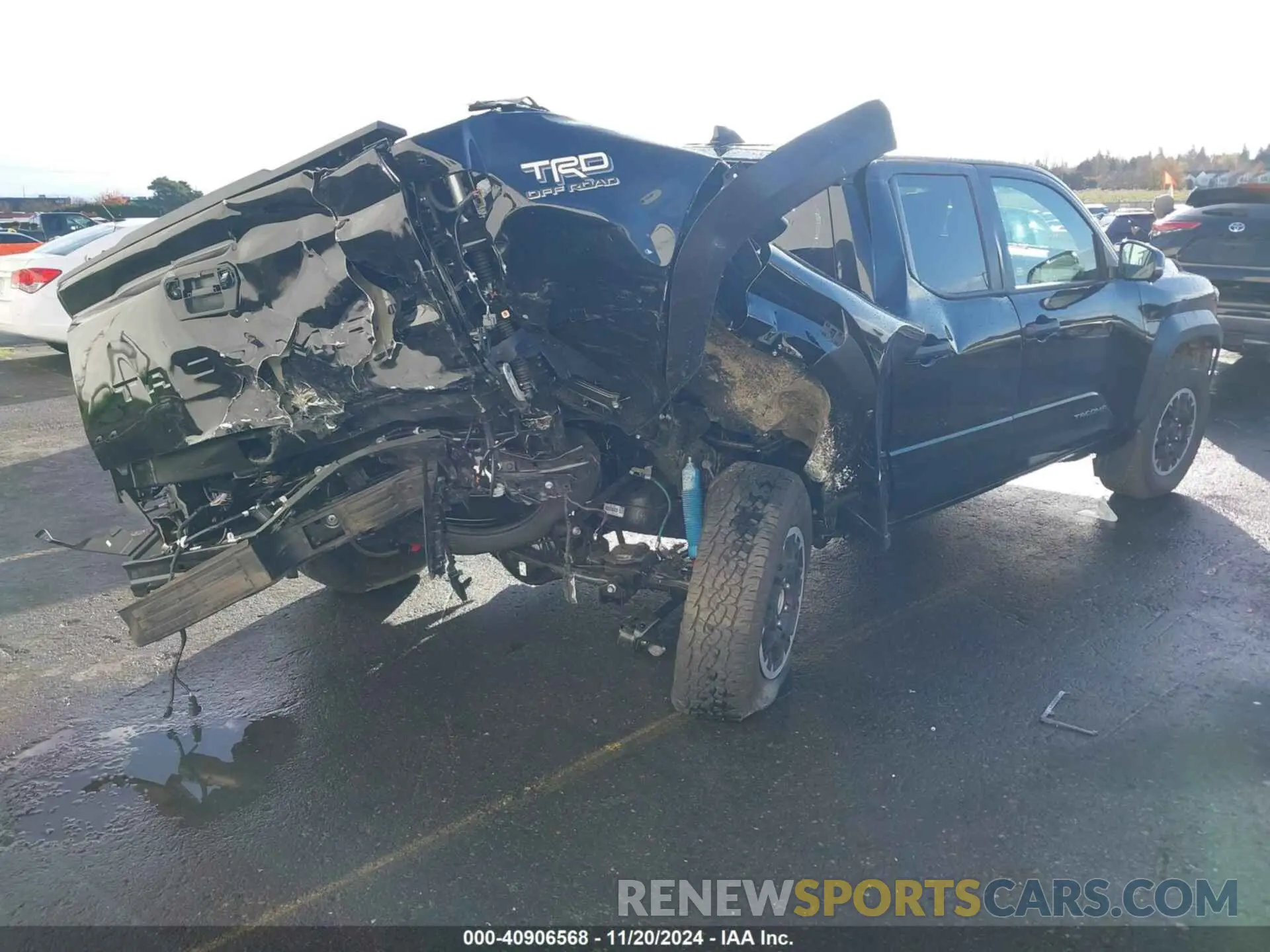 4 Photograph of a damaged car 3TMLB5JNXRM049327 TOYOTA TACOMA 2024