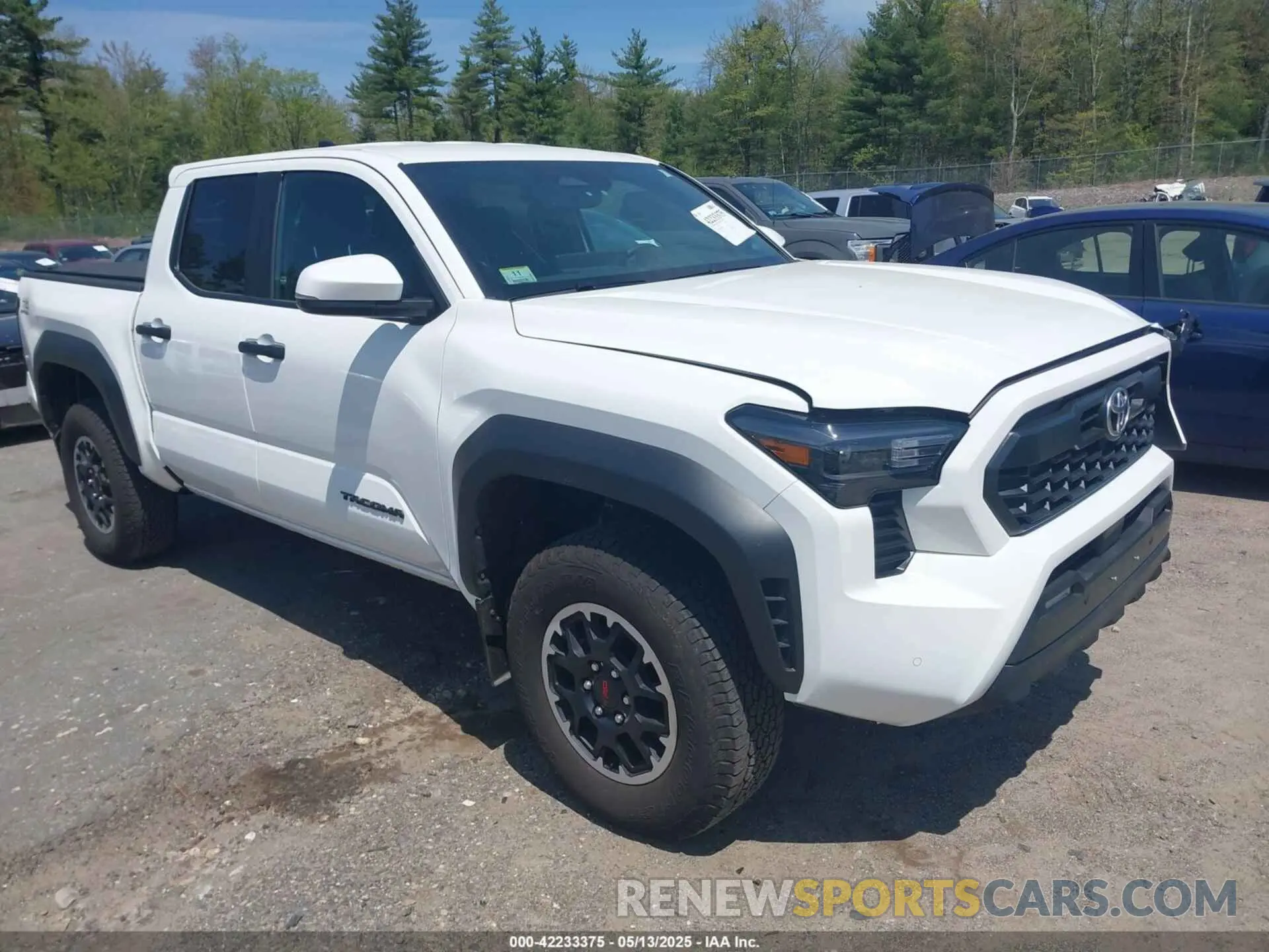1 Photograph of a damaged car 3TMLB5JNXRM049800 TOYOTA TACOMA 2024