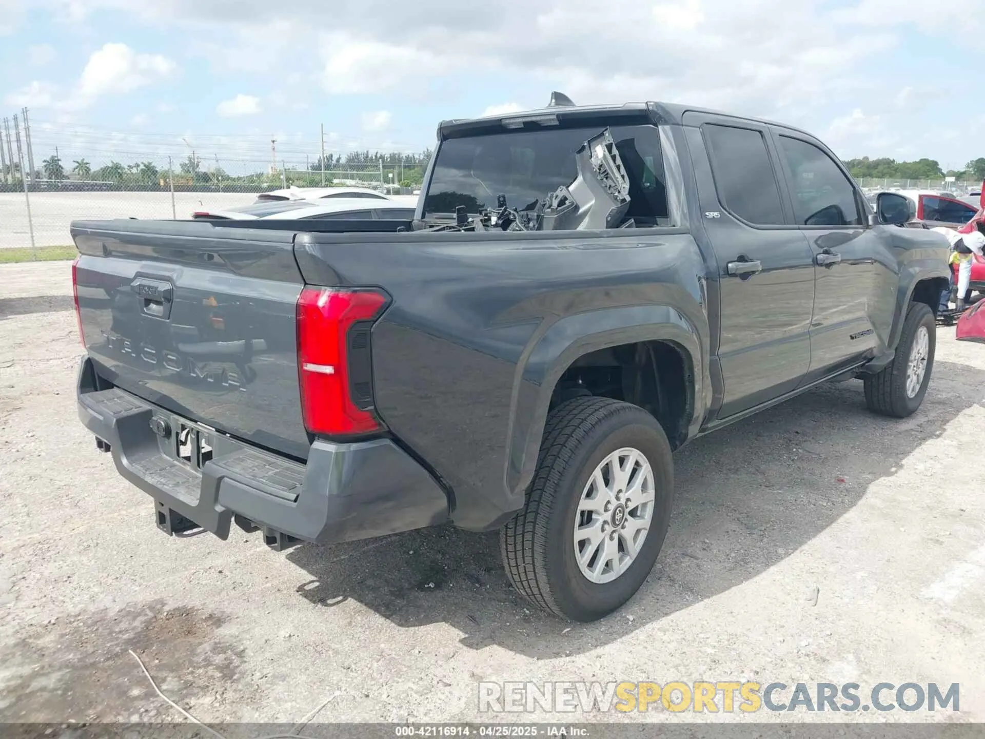 4 Photograph of a damaged car 3TYKB5FN0RT013025 TOYOTA TACOMA 2024
