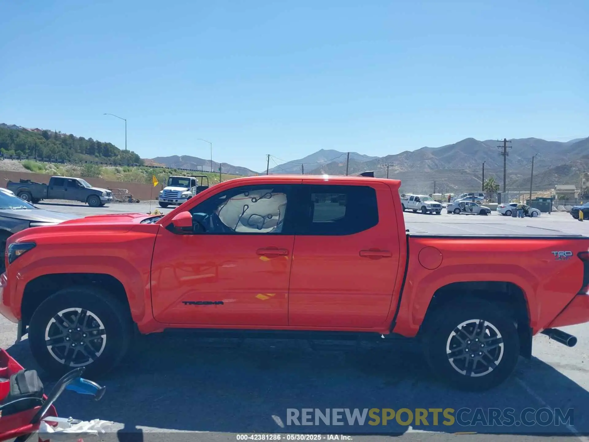 14 Photograph of a damaged car 3TYKB5FN0RT014918 TOYOTA TACOMA 2024