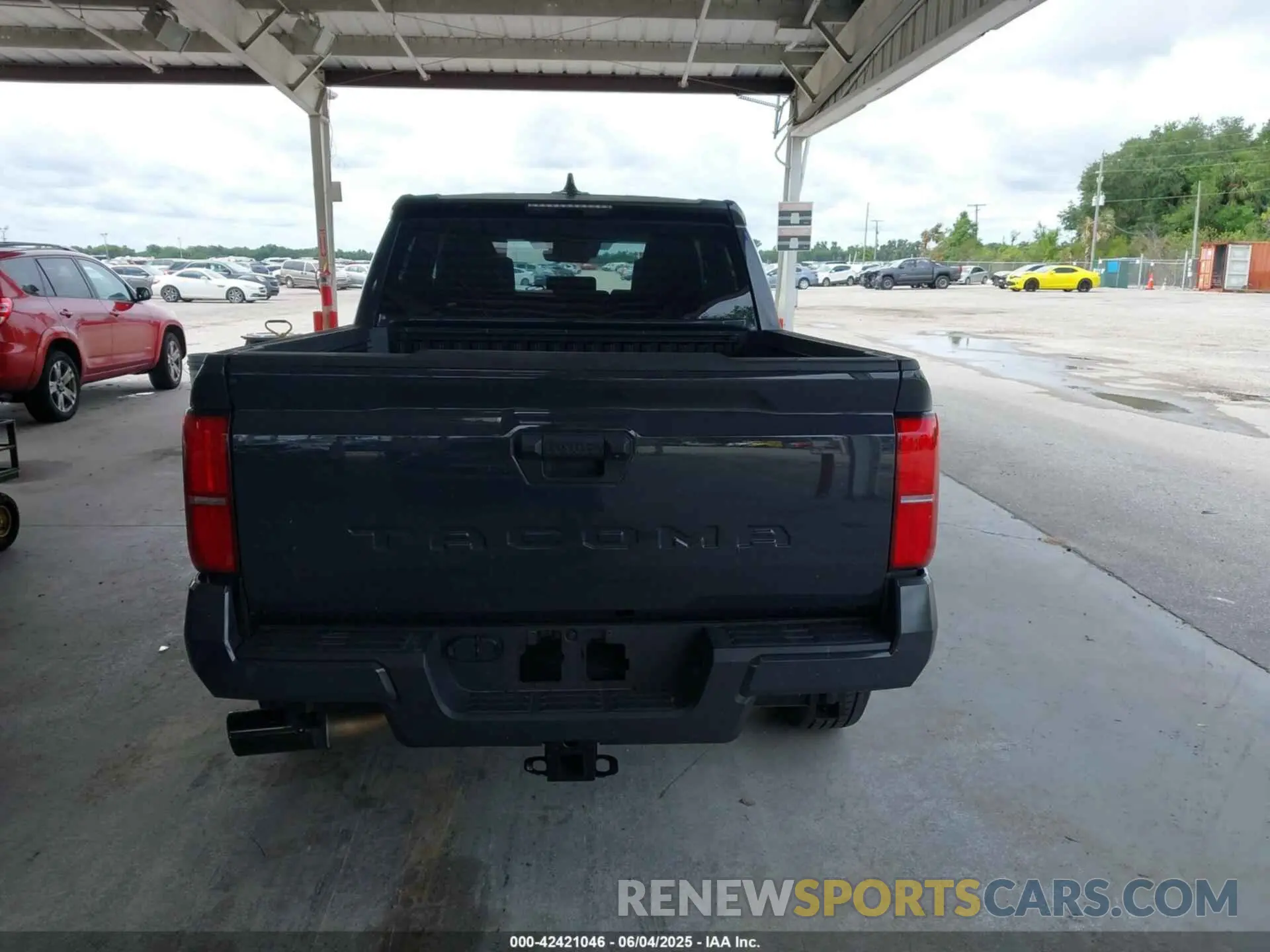 17 Photograph of a damaged car 3TYKB5FN4RT006076 TOYOTA TACOMA 2024