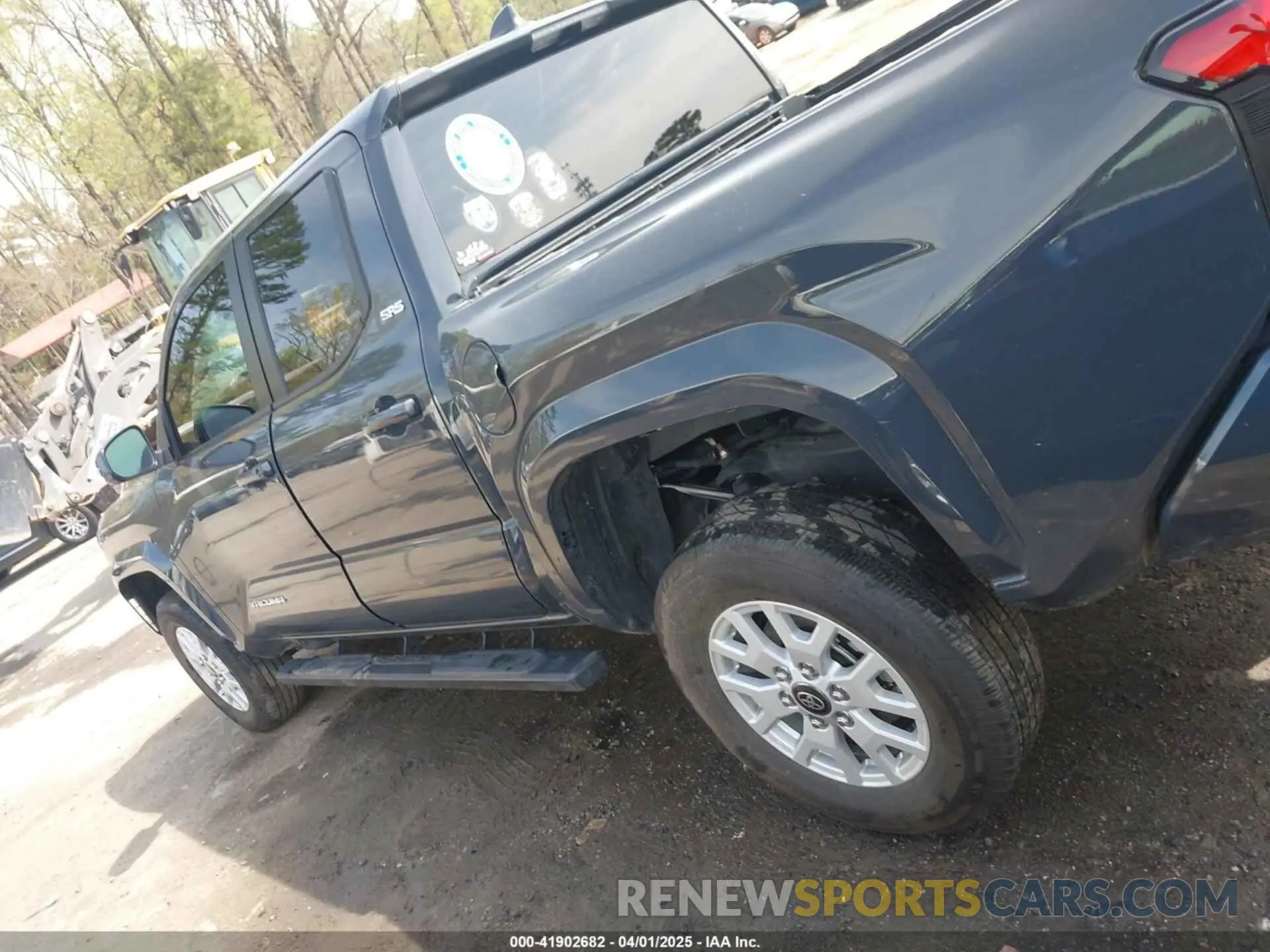 14 Photograph of a damaged car 3TYKB5FN6RT005267 TOYOTA TACOMA 2024
