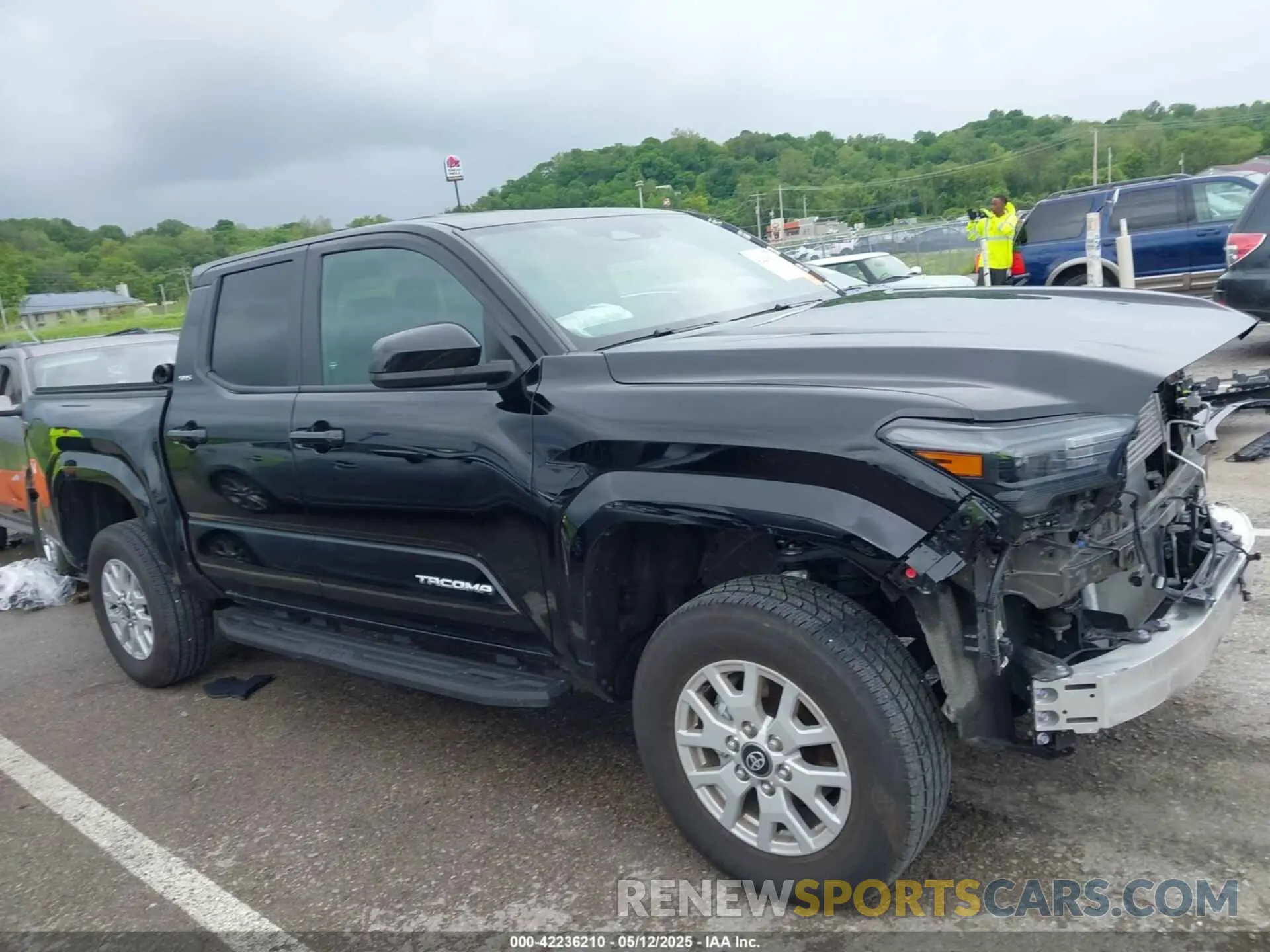 14 Photograph of a damaged car 3TYKB5FNXRT003845 TOYOTA TACOMA 2024