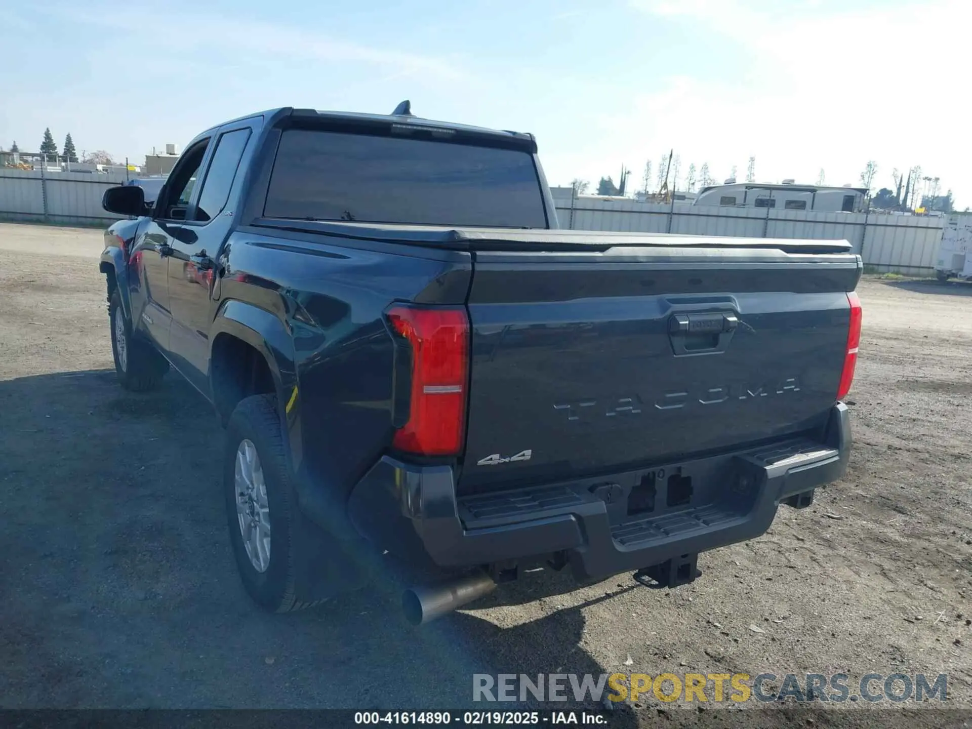 3 Photograph of a damaged car 3TYLB5JN1RT031108 TOYOTA TACOMA 2024