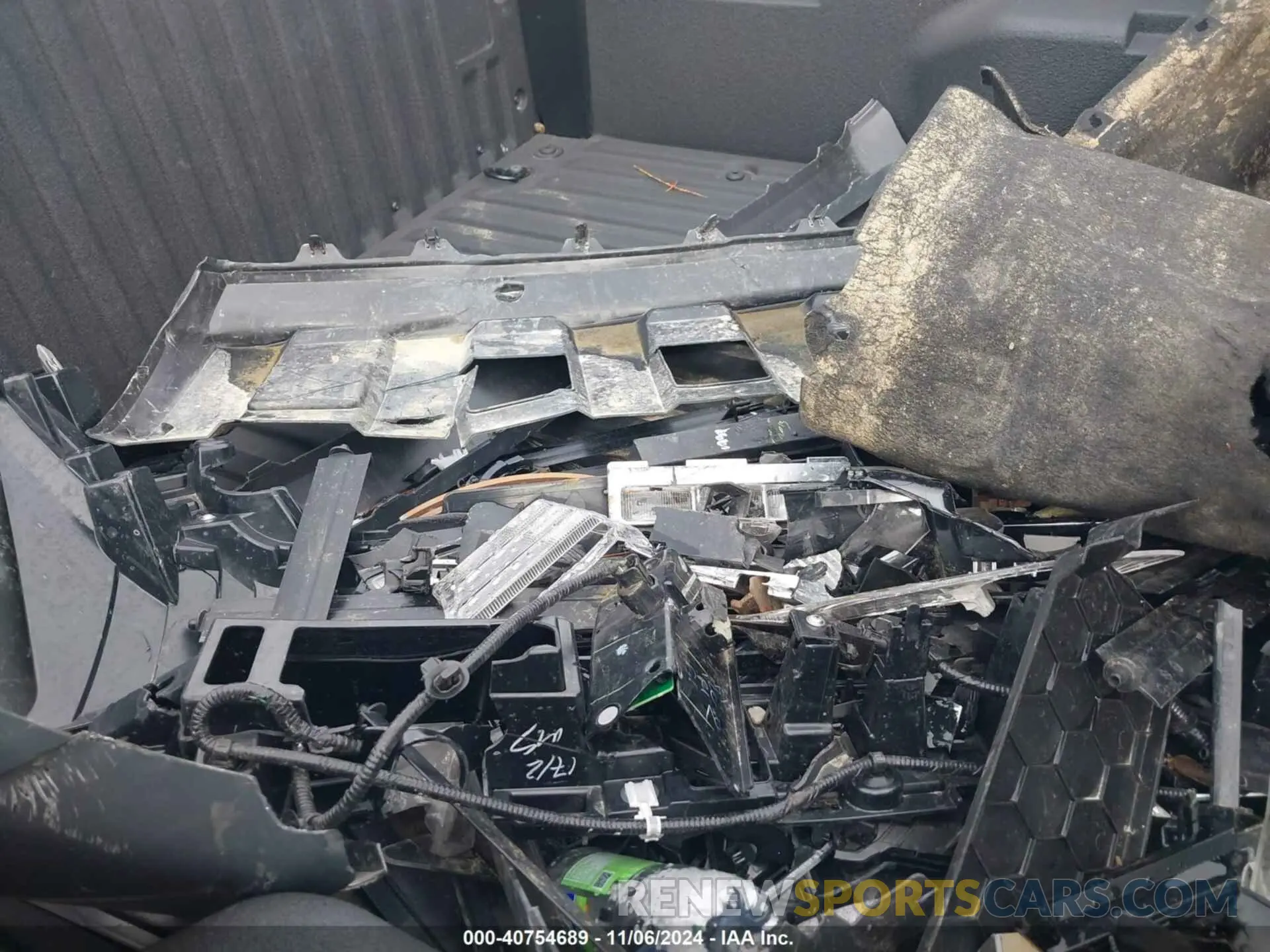 12 Photograph of a damaged car 3TYLB5JN2RT014947 TOYOTA TACOMA 2024