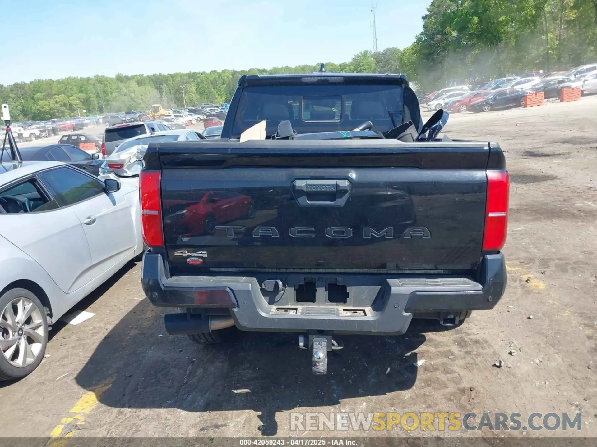 16 Photograph of a damaged car 3TYLB5JN3RT005240 TOYOTA TACOMA 2024