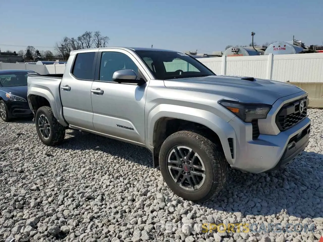 4 Photograph of a damaged car 3TYLB5JN3RT009286 TOYOTA TACOMA 2024