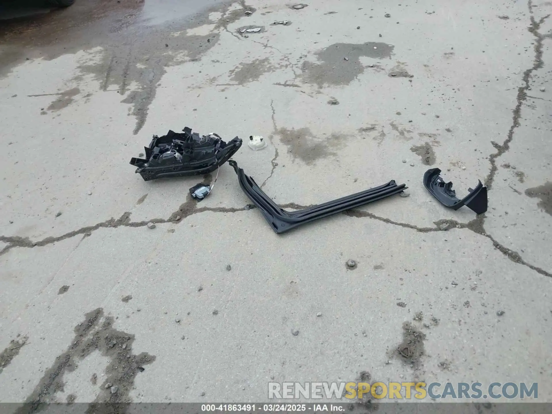12 Photograph of a damaged car 3TYLB5JN3RT031725 TOYOTA TACOMA 2024