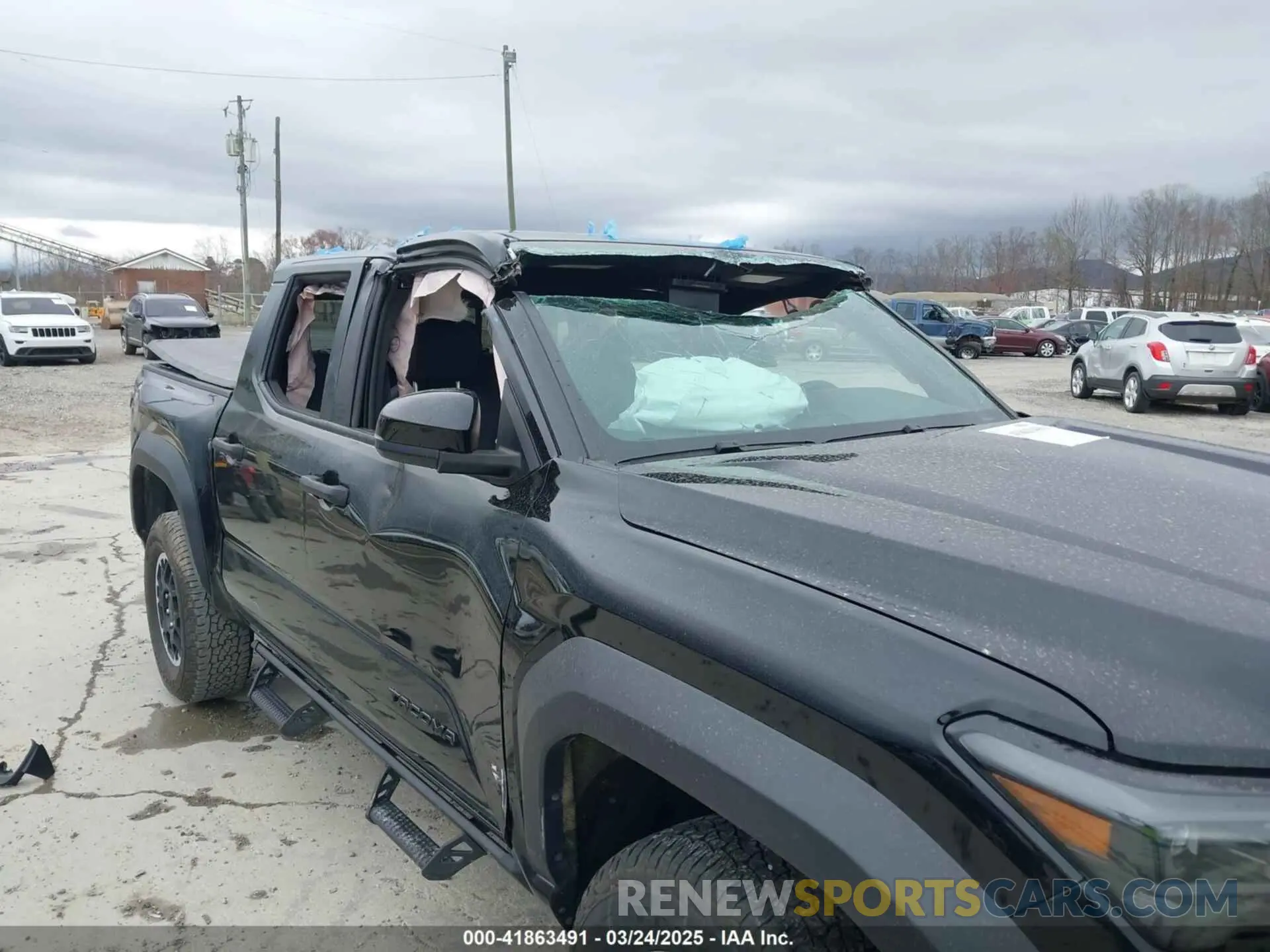 6 Photograph of a damaged car 3TYLB5JN3RT031725 TOYOTA TACOMA 2024