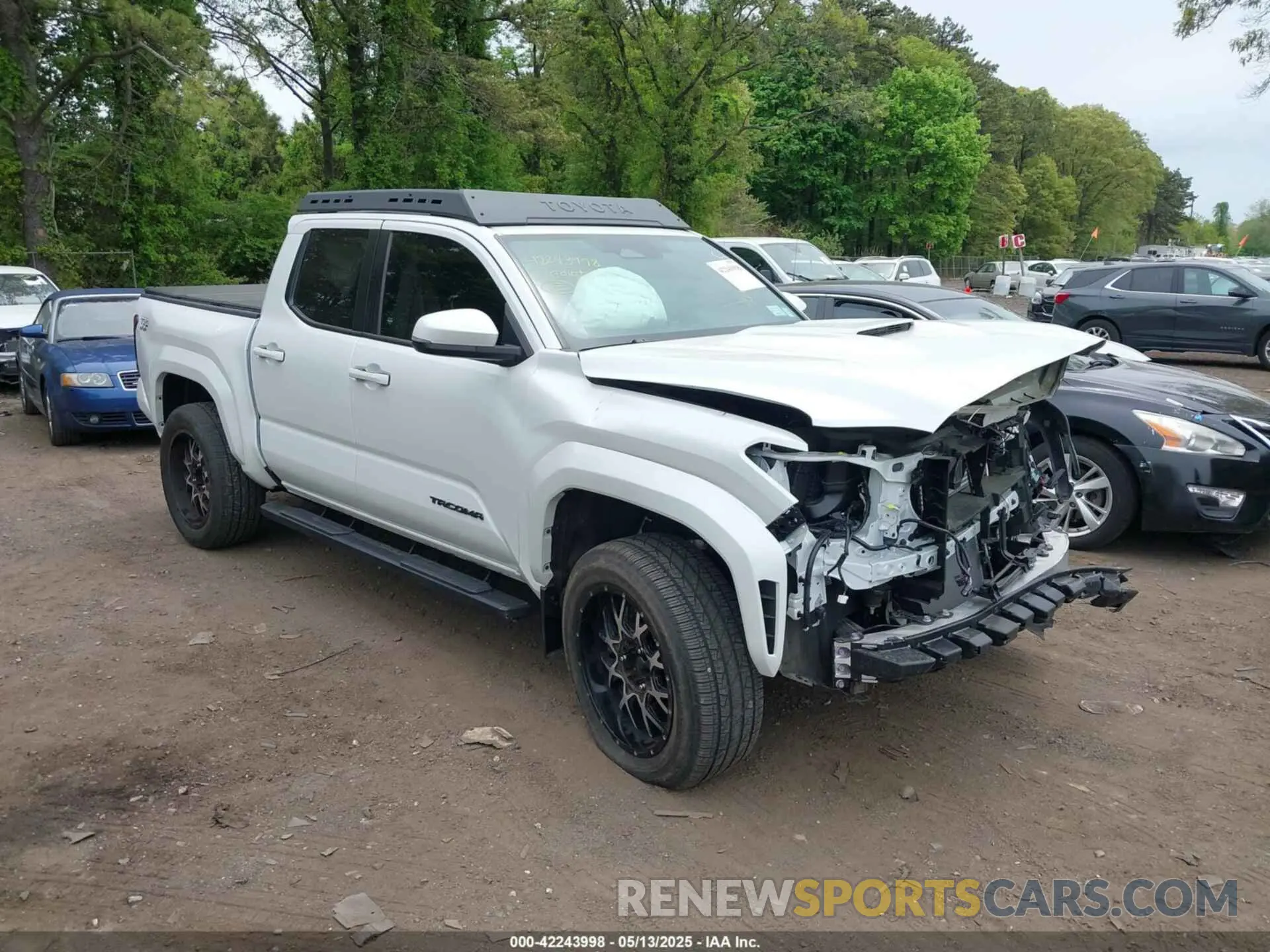 1 Photograph of a damaged car 3TYLB5JN3RT035788 TOYOTA TACOMA 2024
