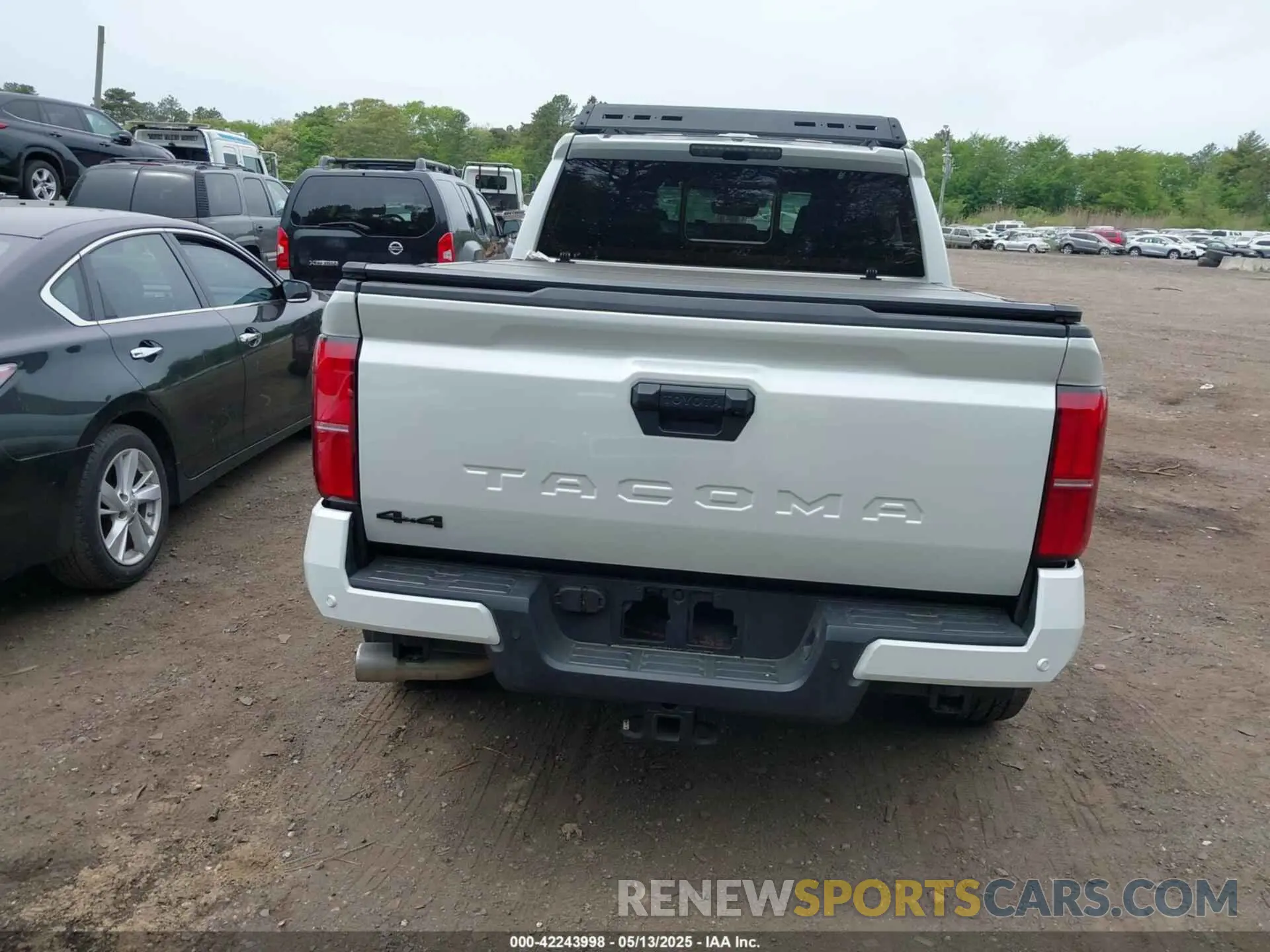 16 Photograph of a damaged car 3TYLB5JN3RT035788 TOYOTA TACOMA 2024
