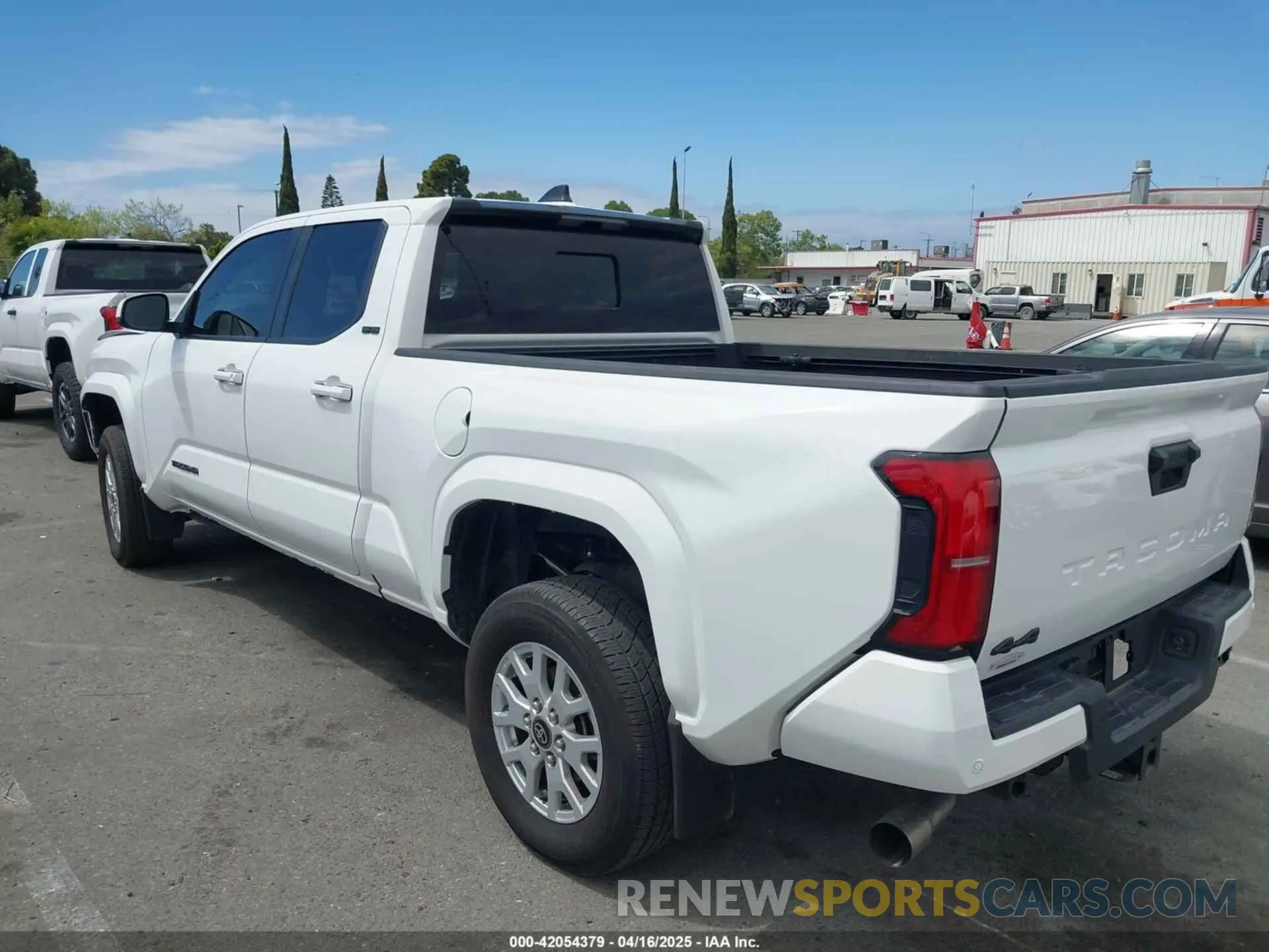 14 Photograph of a damaged car 3TYLB5JN4RT009863 TOYOTA TACOMA 2024