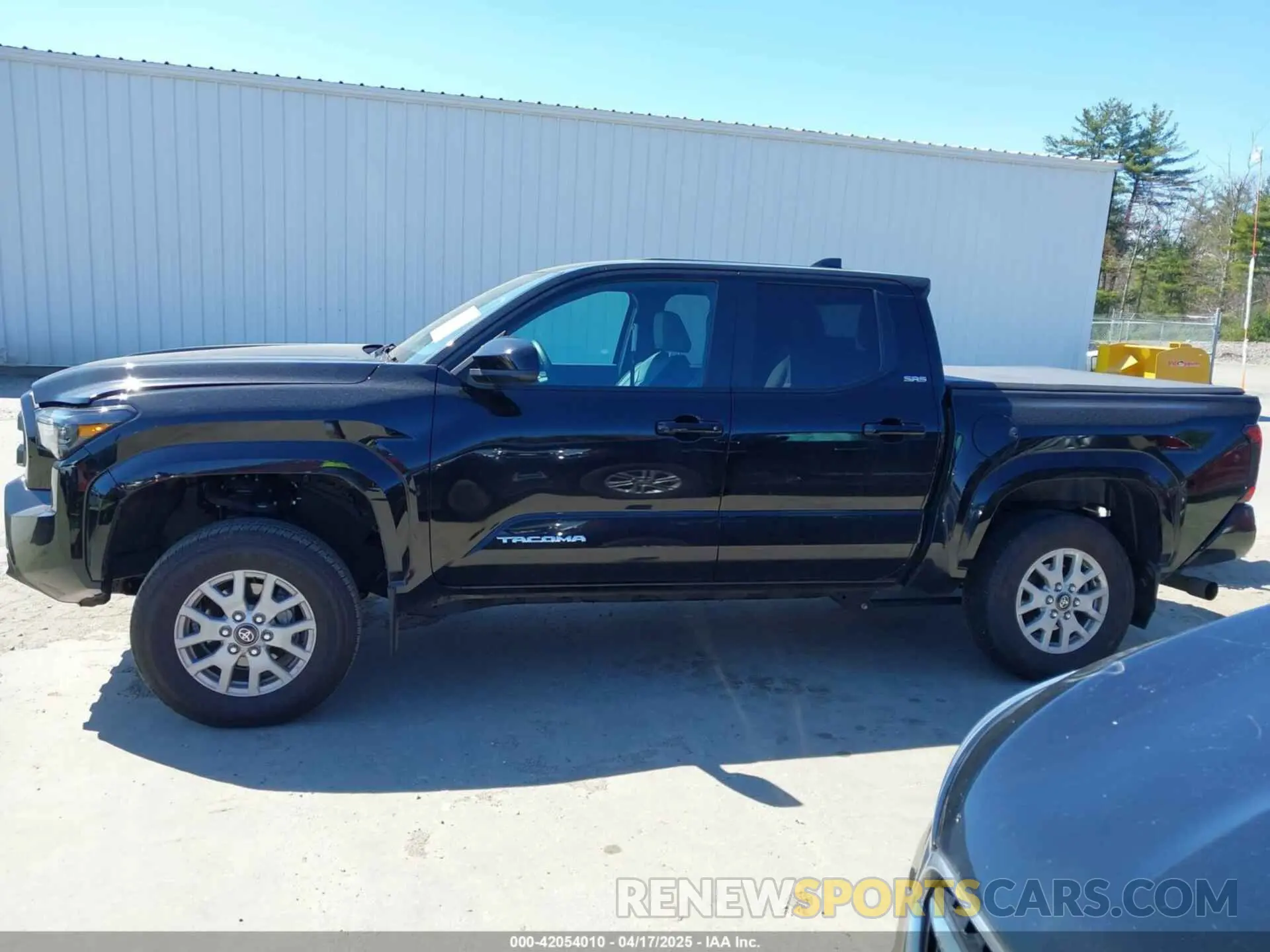 14 Photograph of a damaged car 3TYLB5JN6RT020900 TOYOTA TACOMA 2024