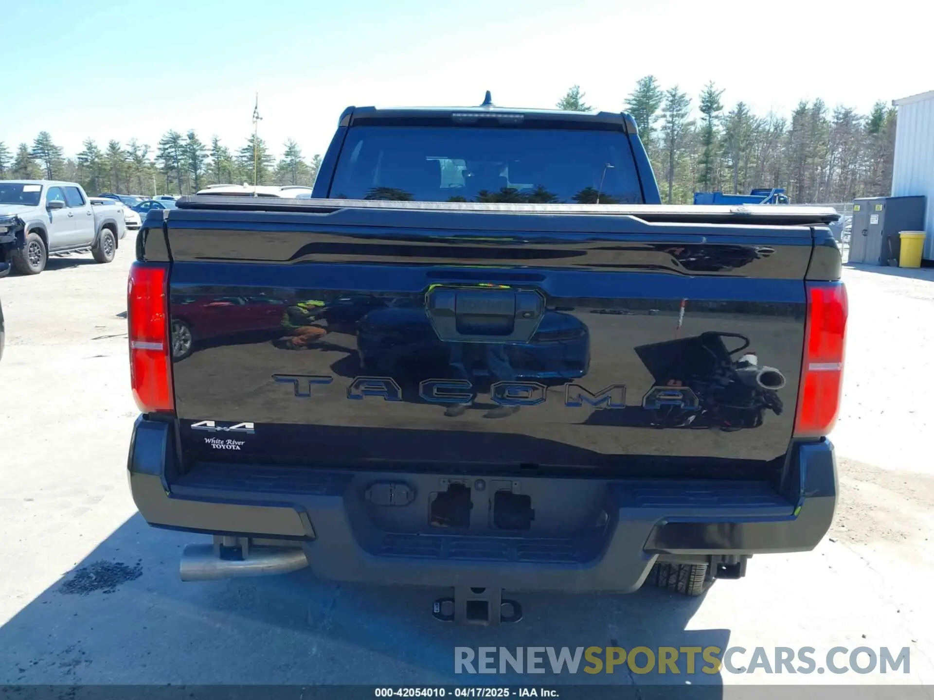 16 Photograph of a damaged car 3TYLB5JN6RT020900 TOYOTA TACOMA 2024