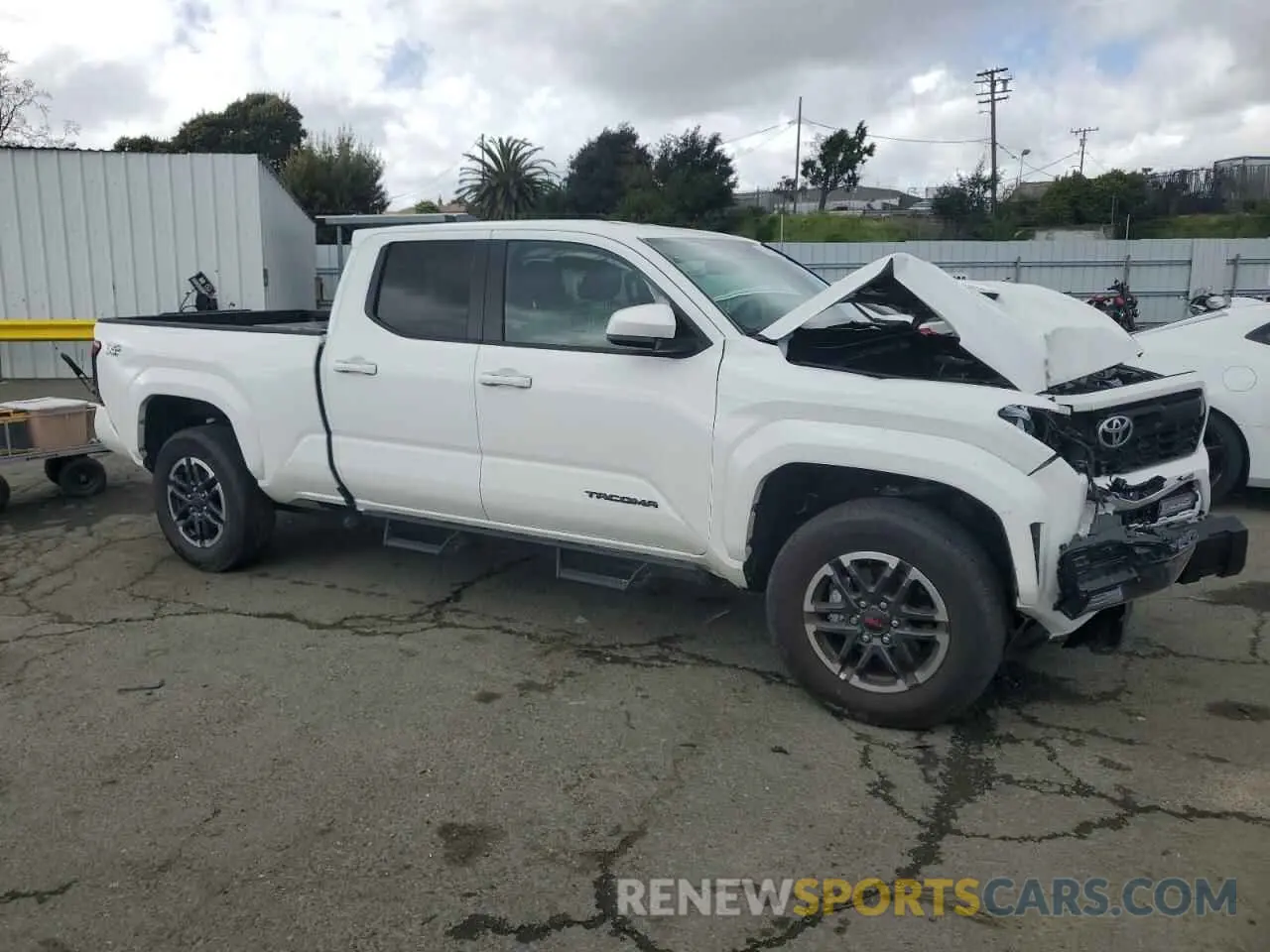 4 Photograph of a damaged car 3TYLB5JN8RT055941 TOYOTA TACOMA 2024