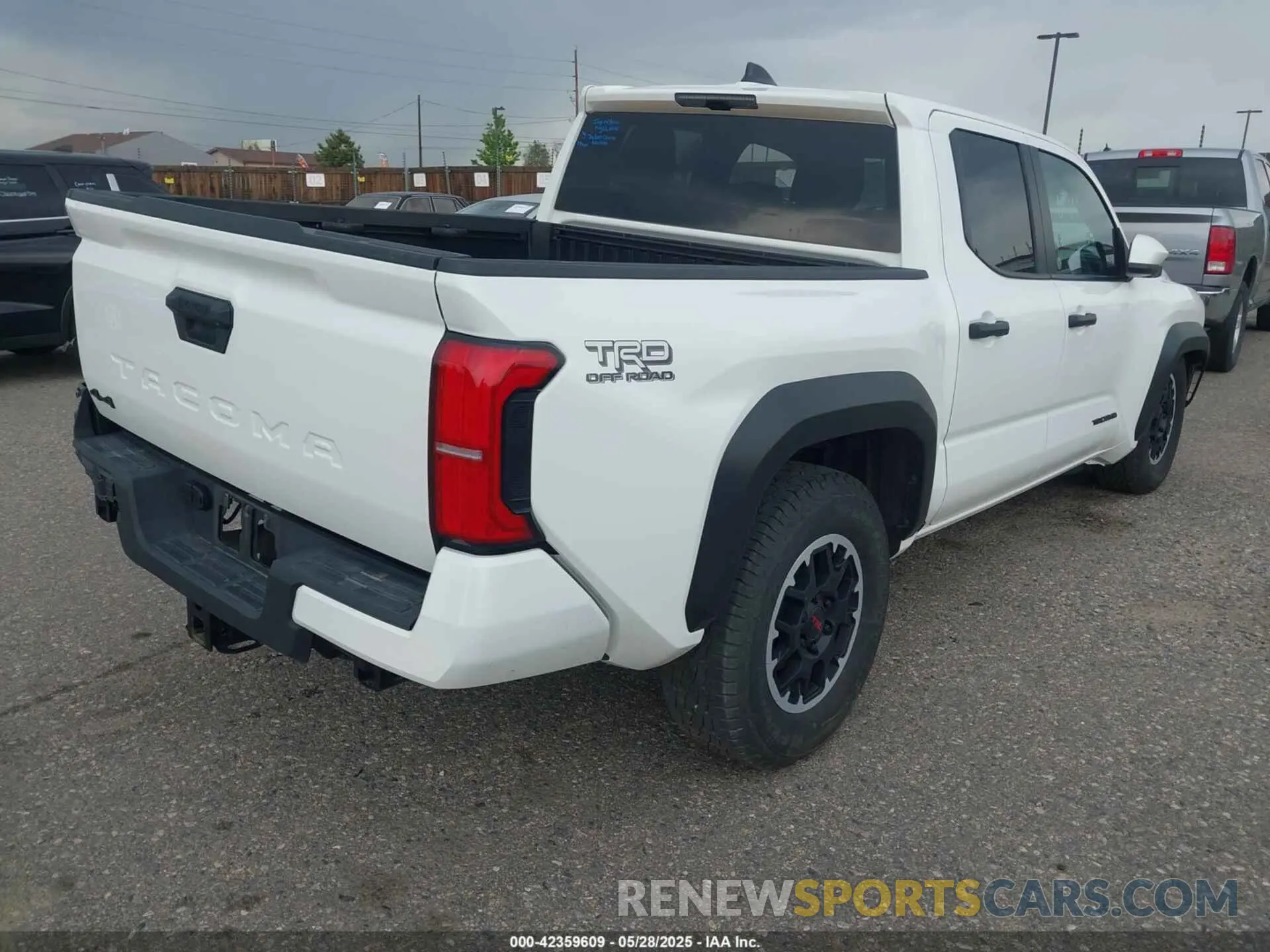 4 Photograph of a damaged car 3TYLB5JN9RT003413 TOYOTA TACOMA 2024