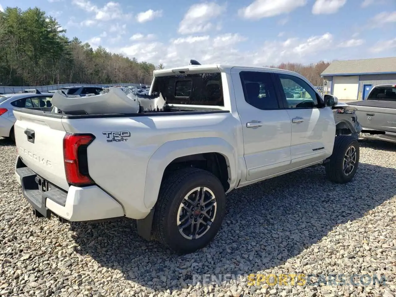 3 Photograph of a damaged car 3TYLB5JN9RT015366 TOYOTA TACOMA 2024