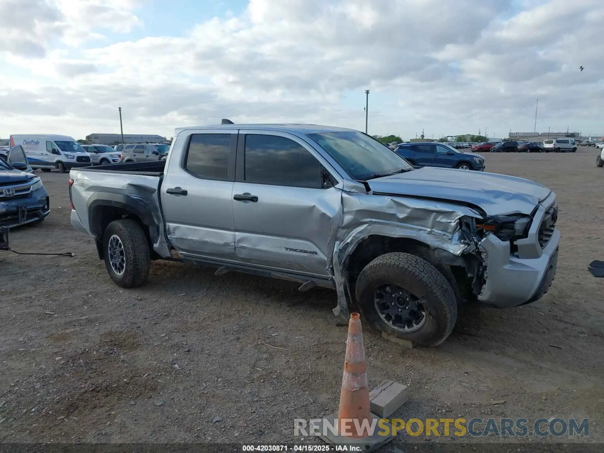 1 Photograph of a damaged car 3TYLB5JN9RT039473 TOYOTA TACOMA 2024